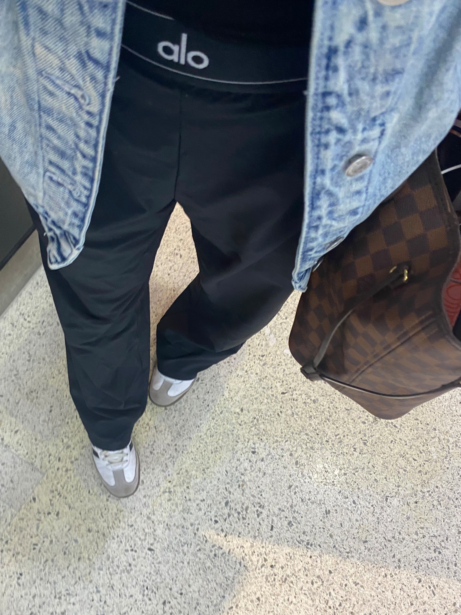 fav pants to travel in ✈️🫶🏼 I think Ive worn these every flight I’ve taken since I got them, haha. Got an xs! 

#LTKTravel #LTKActive #LTKStyleTip