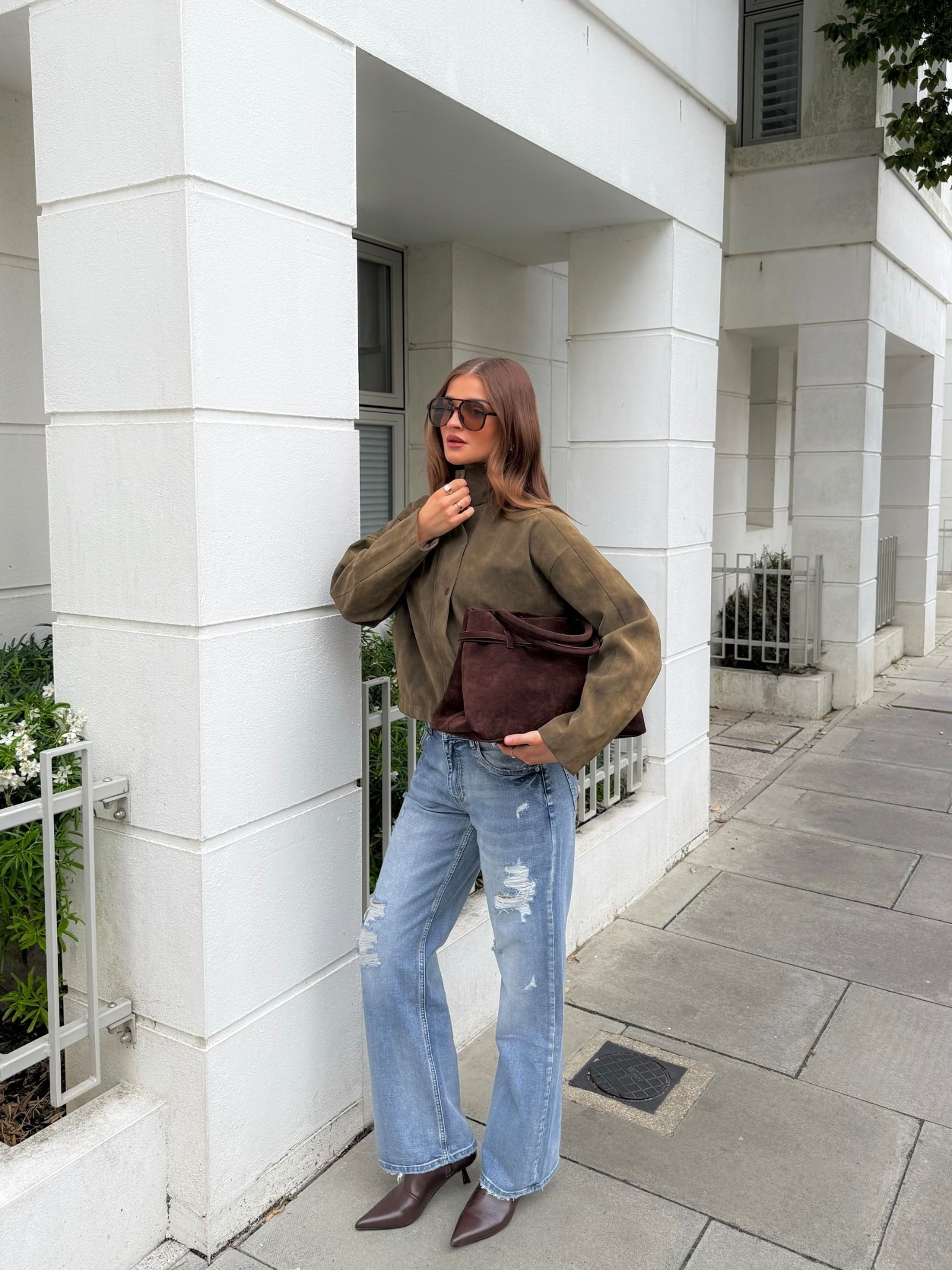 Autumn outfits, autumn fashion, outfit inspo, green jacket, suede jacket, button up jacket, denim jeans, blue jeans, ripped jeans, suede bag, brown bag 

Discount code MELISSA30

#LTKeurope #LTKautumn