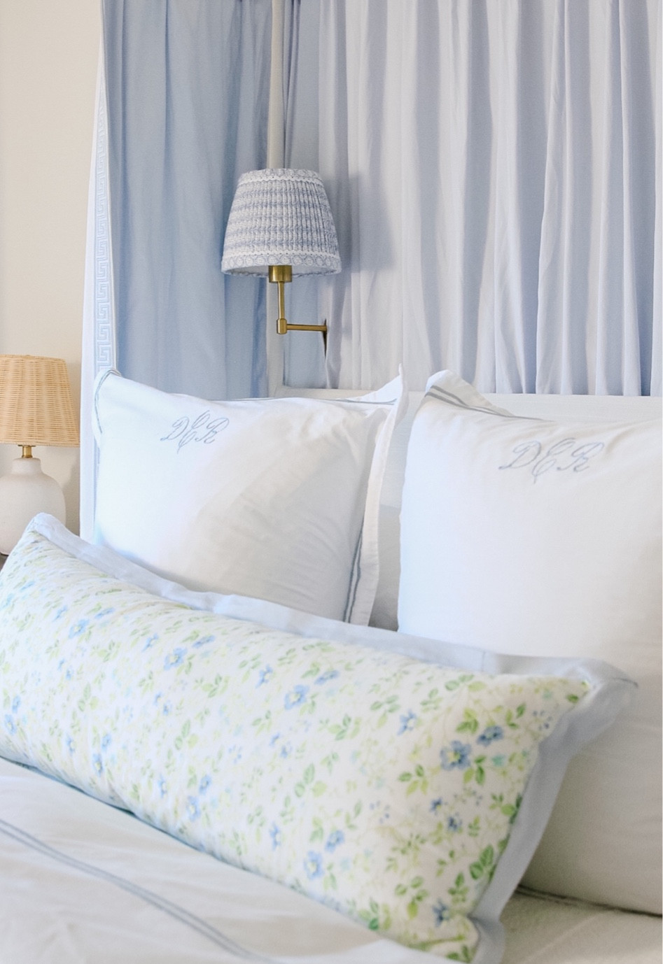 If you love fresh and timeless decor then let’s be friends! 

#bedding #fallrefresh

#LTKHome