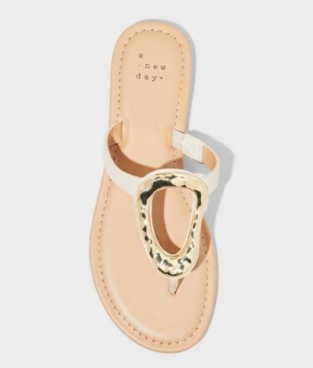 Must have target sandal that is selling out so fast 

#LTKU #LTKfindsunder50 #LTKshoecrush