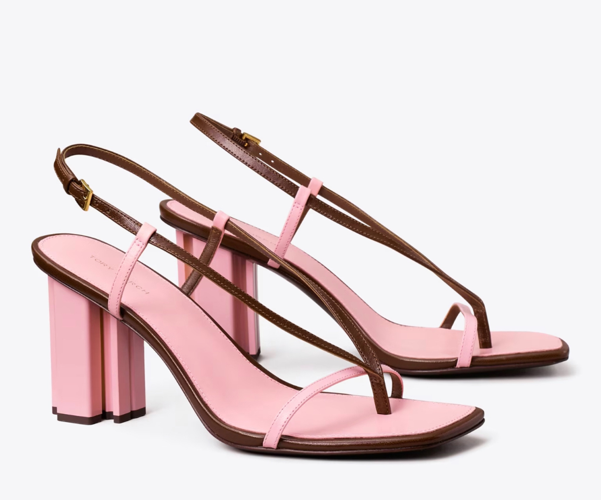 Unexpected color combo and a great sale price 💯

#LTKsalealert #LTKshoecrush #LTKSeasonal