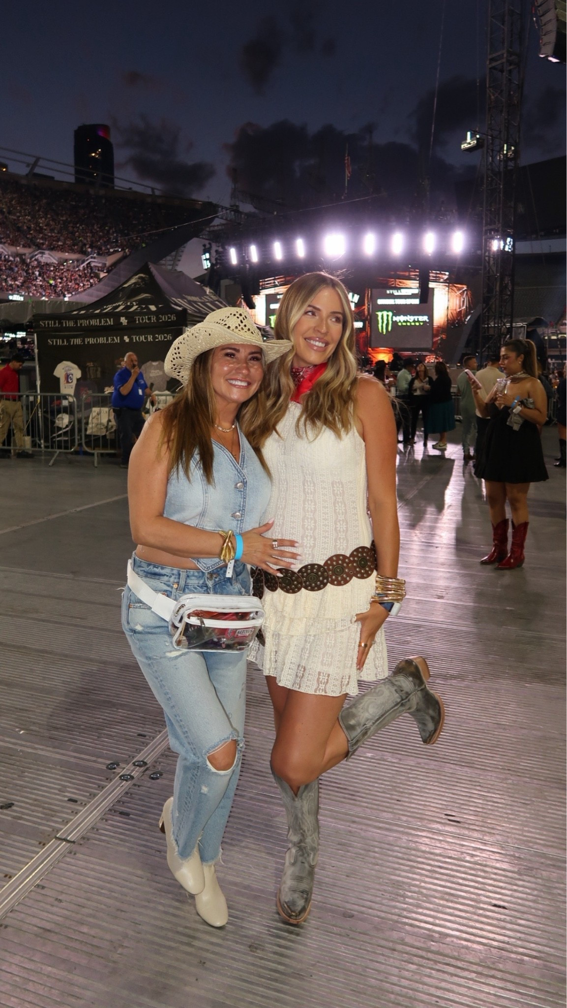 Bump friendly concert dress! Wearing small

#LTKootd