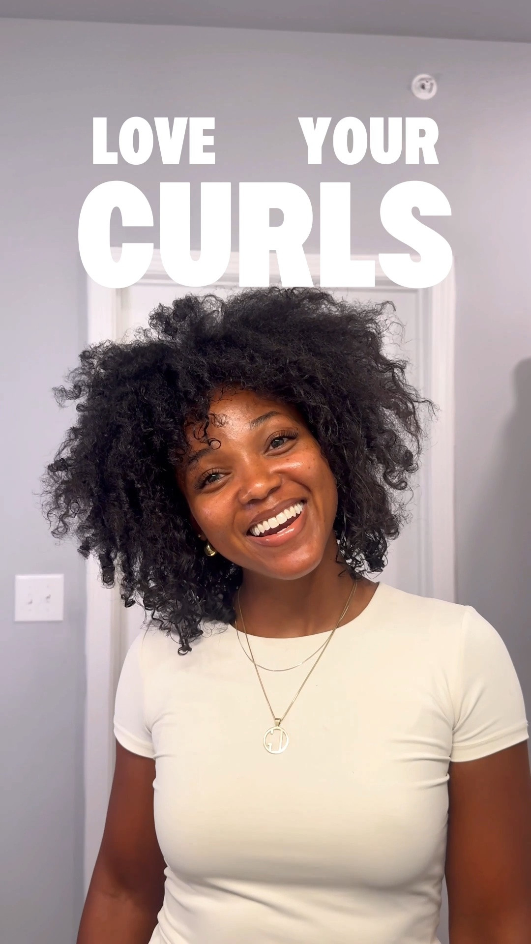 My hair literally ranges from 3a - 4c % (a) so this is proof that ANY natural hair type can curl up real cute. 💁🏾‍♀️

#naturalcurlyhairstyles #fingercurls #summerhairstyles

#LTKgrwm