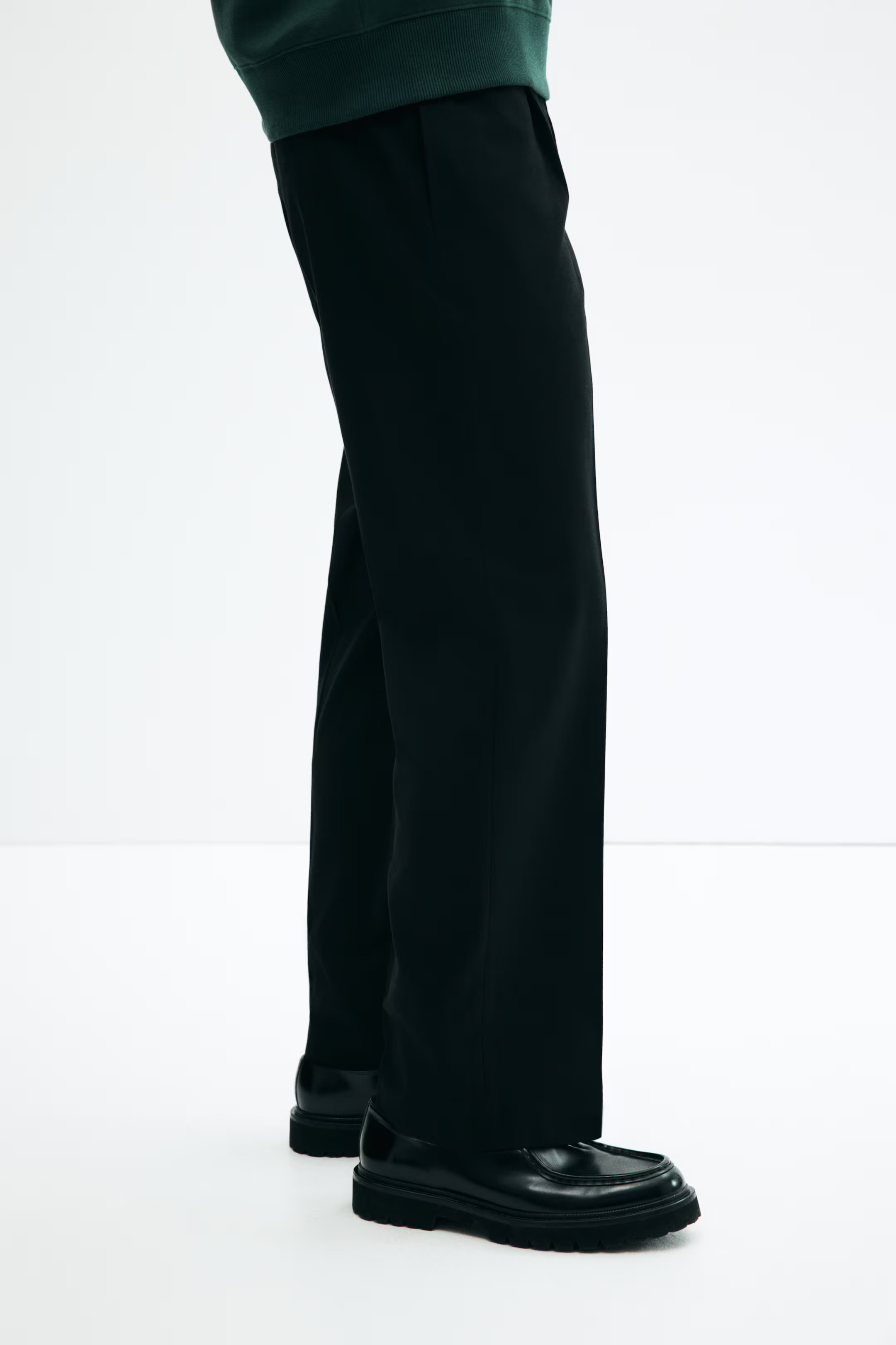 Relaxed Fit Tailored trousers | H&M (UK, MY, IN, SG, PH, TW, HK)