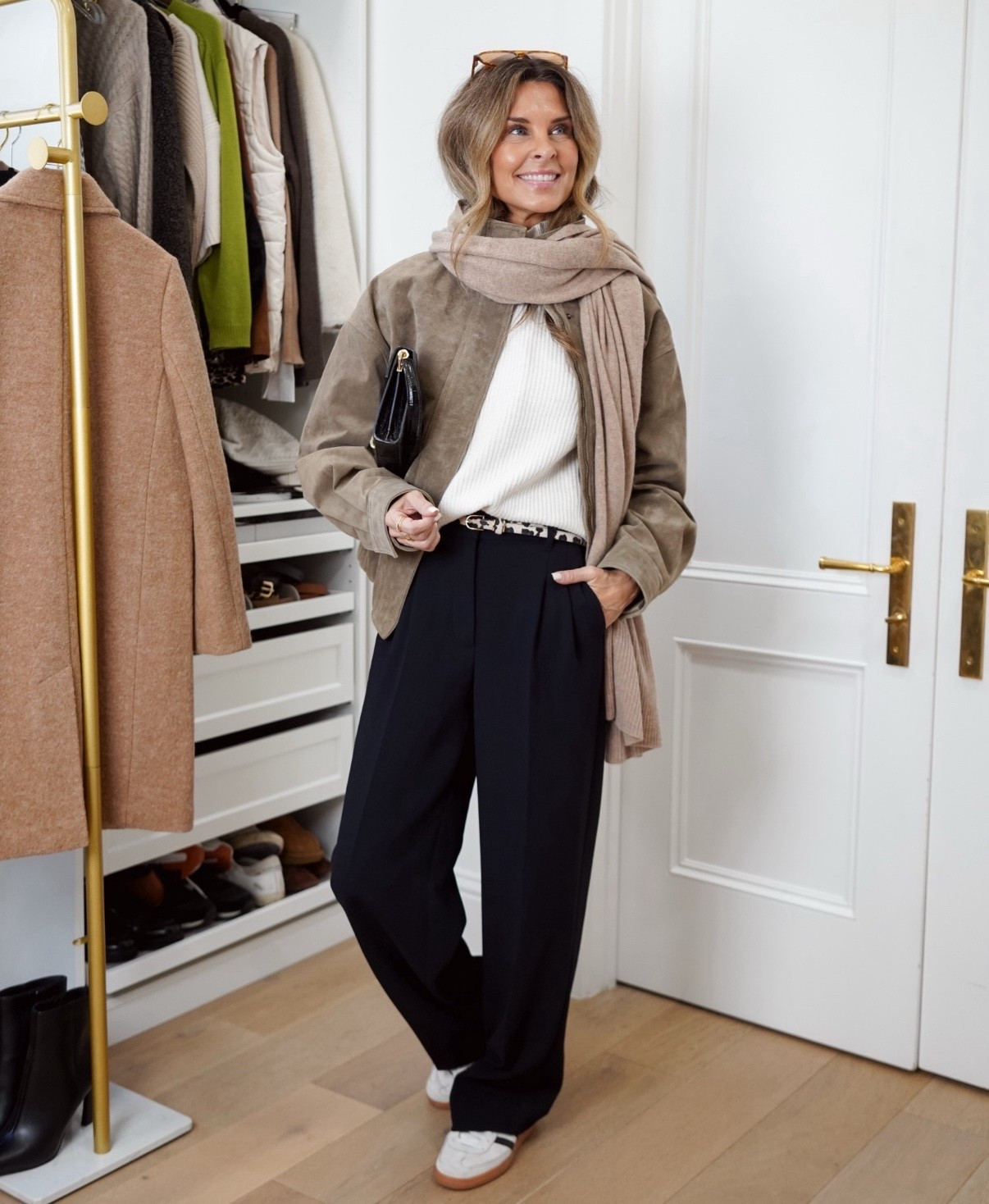 Day 5 of 7 of Chic but Warm! I’m 5’6’’.
-Zara suede jacket size S
-Target funnel sweater size L
-Aritzia pant size 2 short

#LTKSeasonal #LTKOver40 #LTKootd