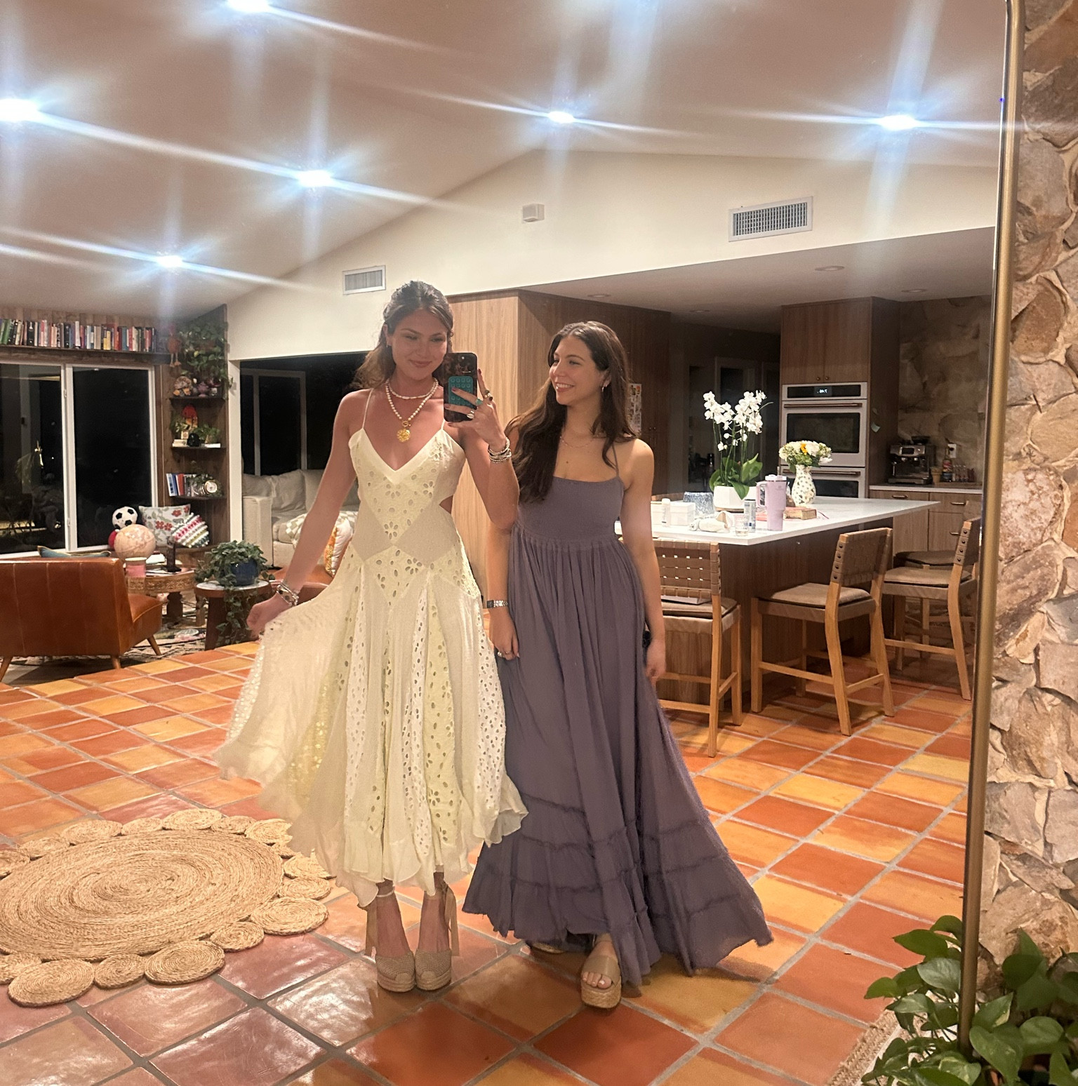 A little date night (plus BFF) ⭐️🐚