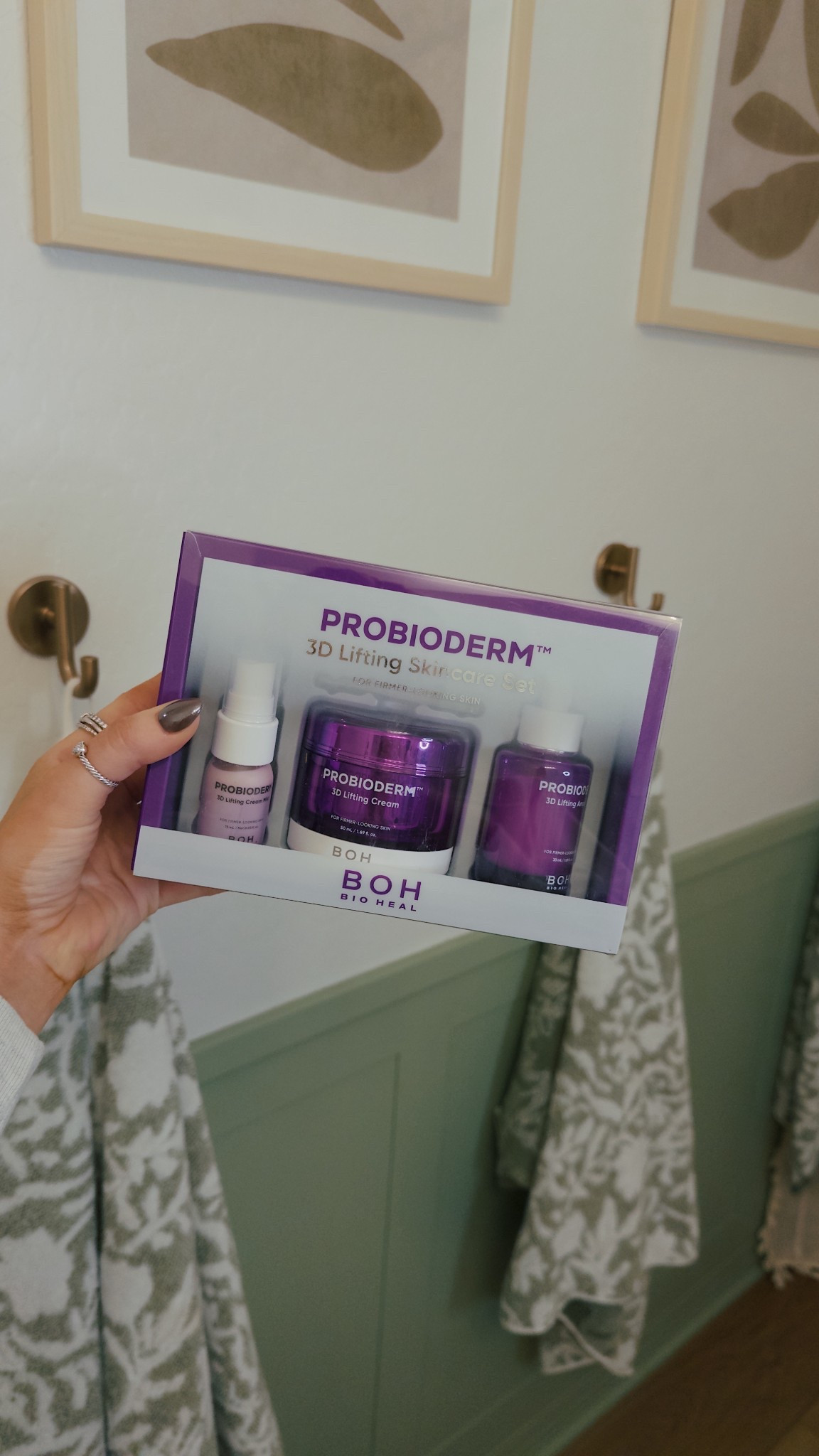 The full skincare set is on sale too! You get the serum, cream and mist!

#biohealboh #purplebotox #purplebotoxcream #ad @bioheal.boh_official