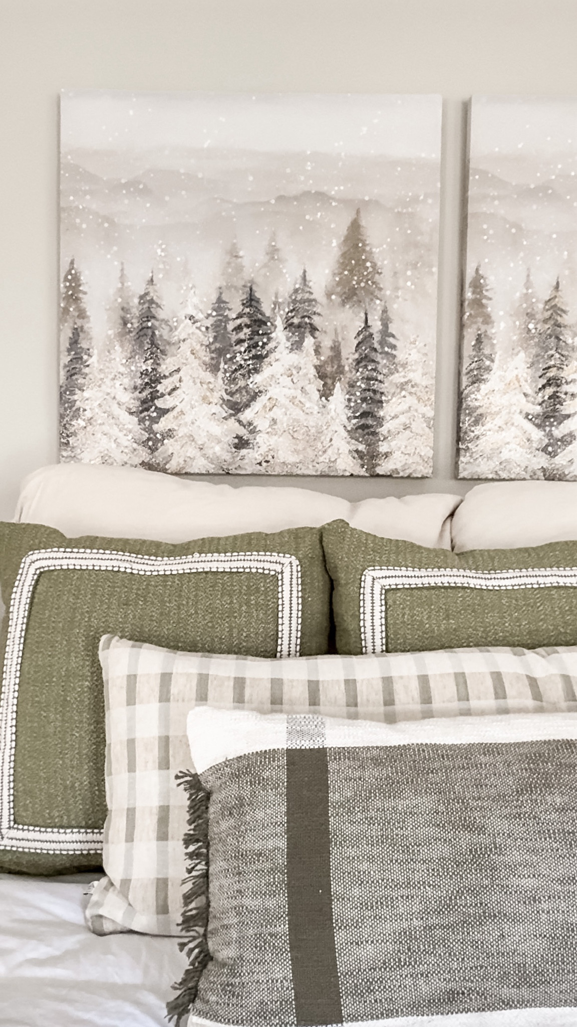 PILLOWS!!!! Also linked some similar wall art - ours is from Hobby Lobby ✨🌲🕯️❄️

#LTKSeasonal #LTKHome #LTKHoliday