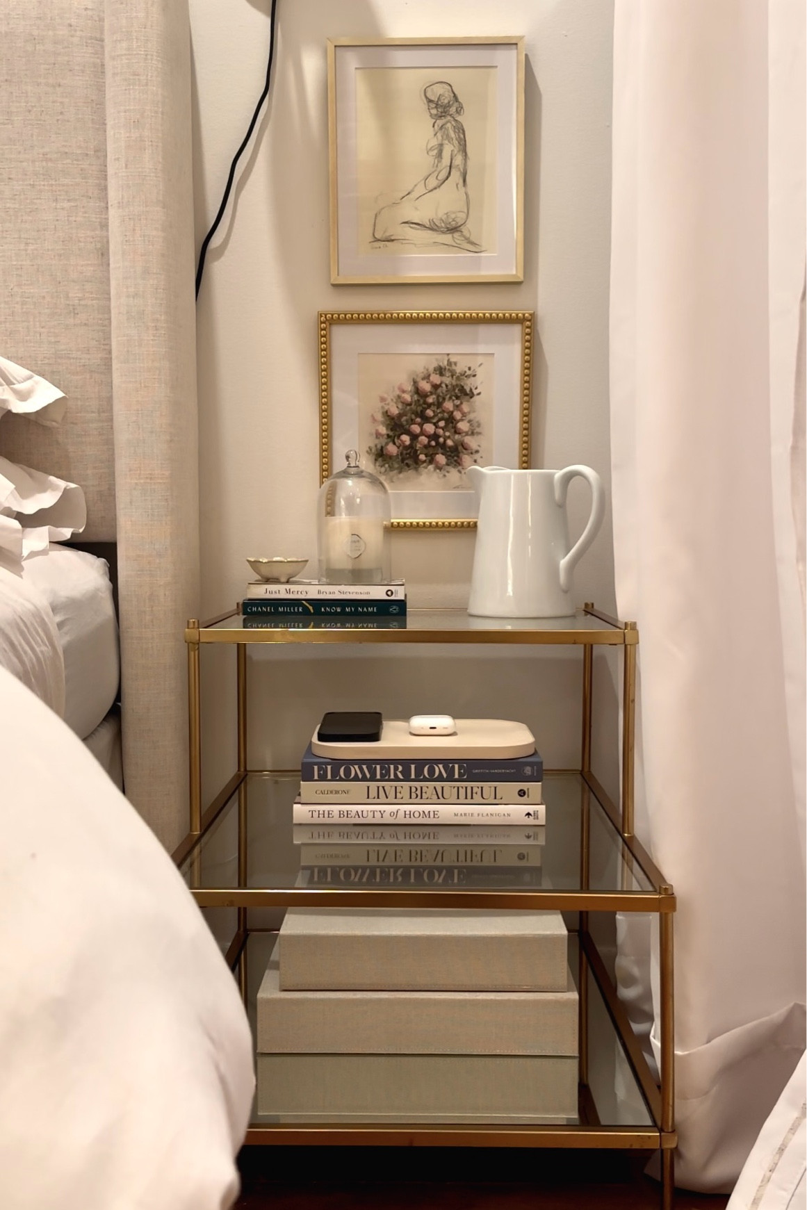 Side table details

Bedside table home decor side table styling

#LTKHome