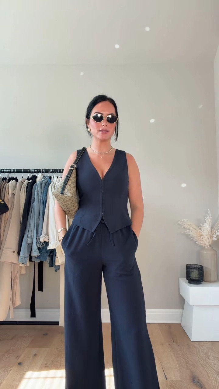 My go to chic look for spring 💙 

#springstyle #chicstyle #elevatedbasics #everydaychic #aritzia
aritzia outfit, chic spring outfit, elevated everyday outfit, capsule wardrobe outfit, wardrobe staples, closet staples, minimal chic outfit, neutral outfit idea, polished casual outfit, effortless style, elevated basics outfit, classic wardrobe pieces, timeless outfit idea, aritzia spring outfit, chic everyday look, modern minimal outfit, put together outfit, simple chic style, capsule wardrobe pieces, refined casual look 



@Aritzia @stephanie_lauer 



#LTKootd #LTKSpringSale #LTKgrwm