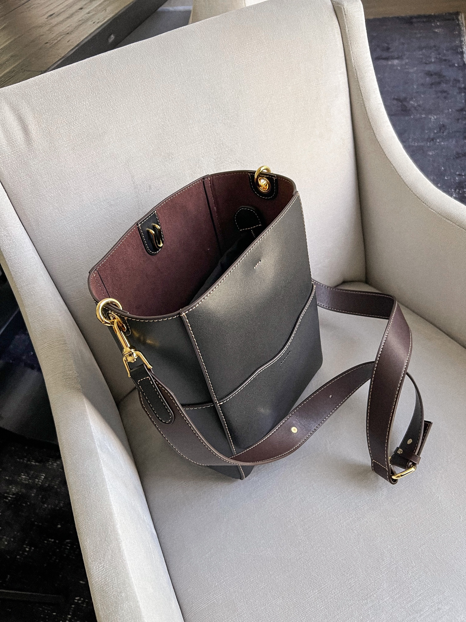 Aallyn bucket bag. Code SHAZIAC for 10% off. 

#LTKitbag #LTKstyletip #LTKGiftGuide