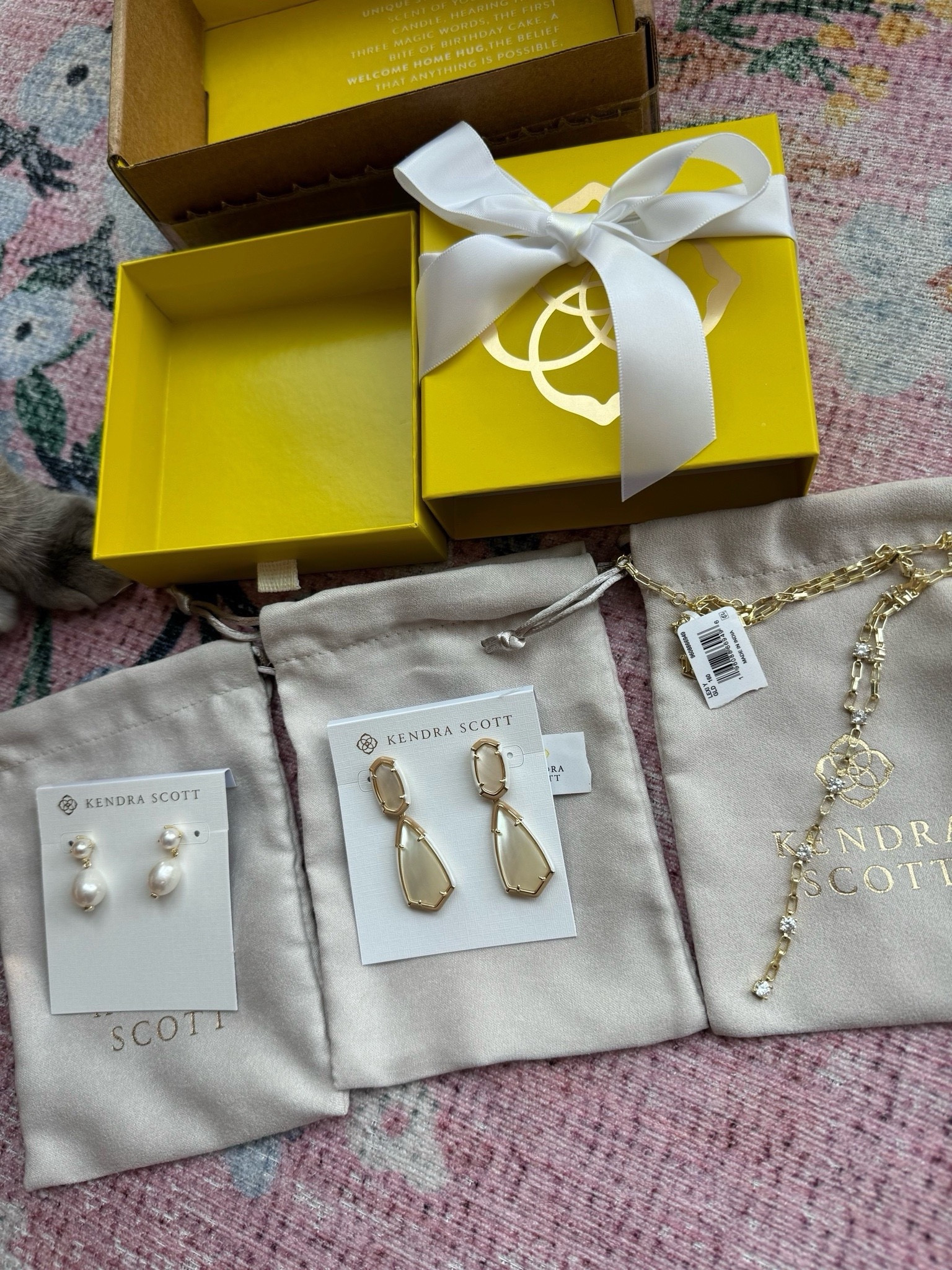 New Kendra Scott jewelry!



#LTKFindsUnder100 #LTKSeasonal #LTKStyleTip