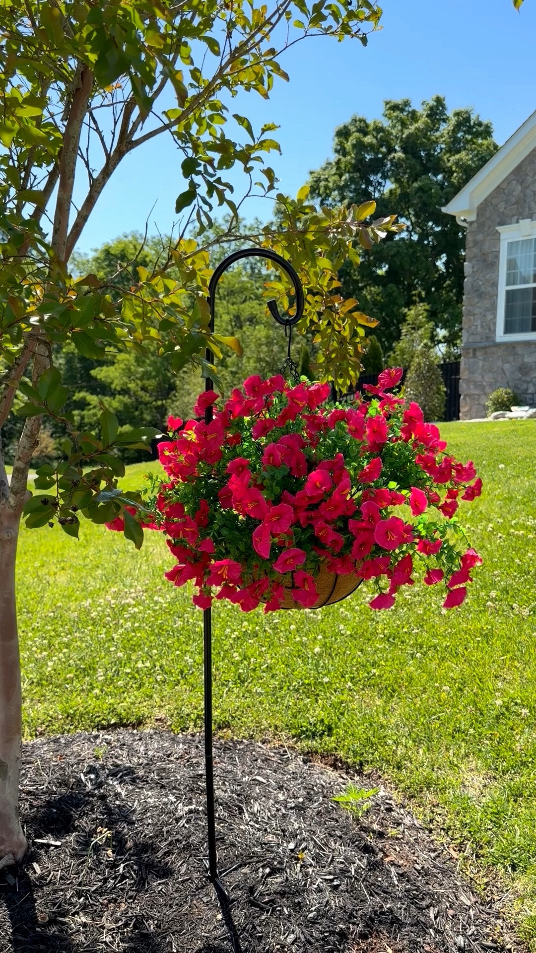Garden faux florals landscaping

#LTKSeasonal #LTKHome