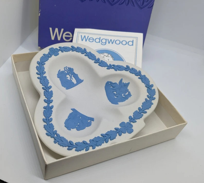 Vintage Wedgewood Blue and White Jasper Ware Trinket Dish 4.5 Inches - Etsy | Etsy (US)
