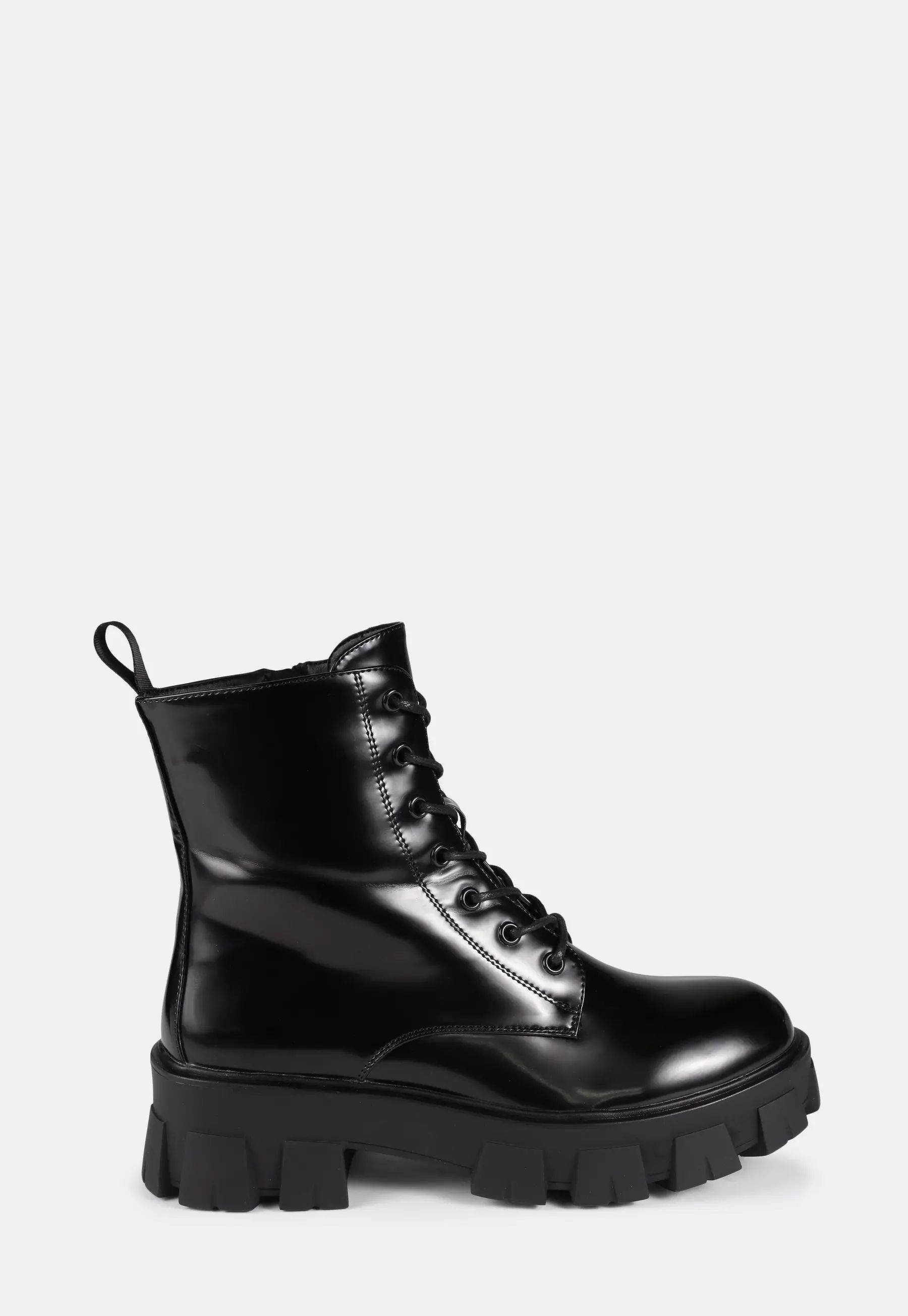 Missguided - Black Chunky Lego Sole Lace Up Chelsea Boots | Missguided (US & CA)