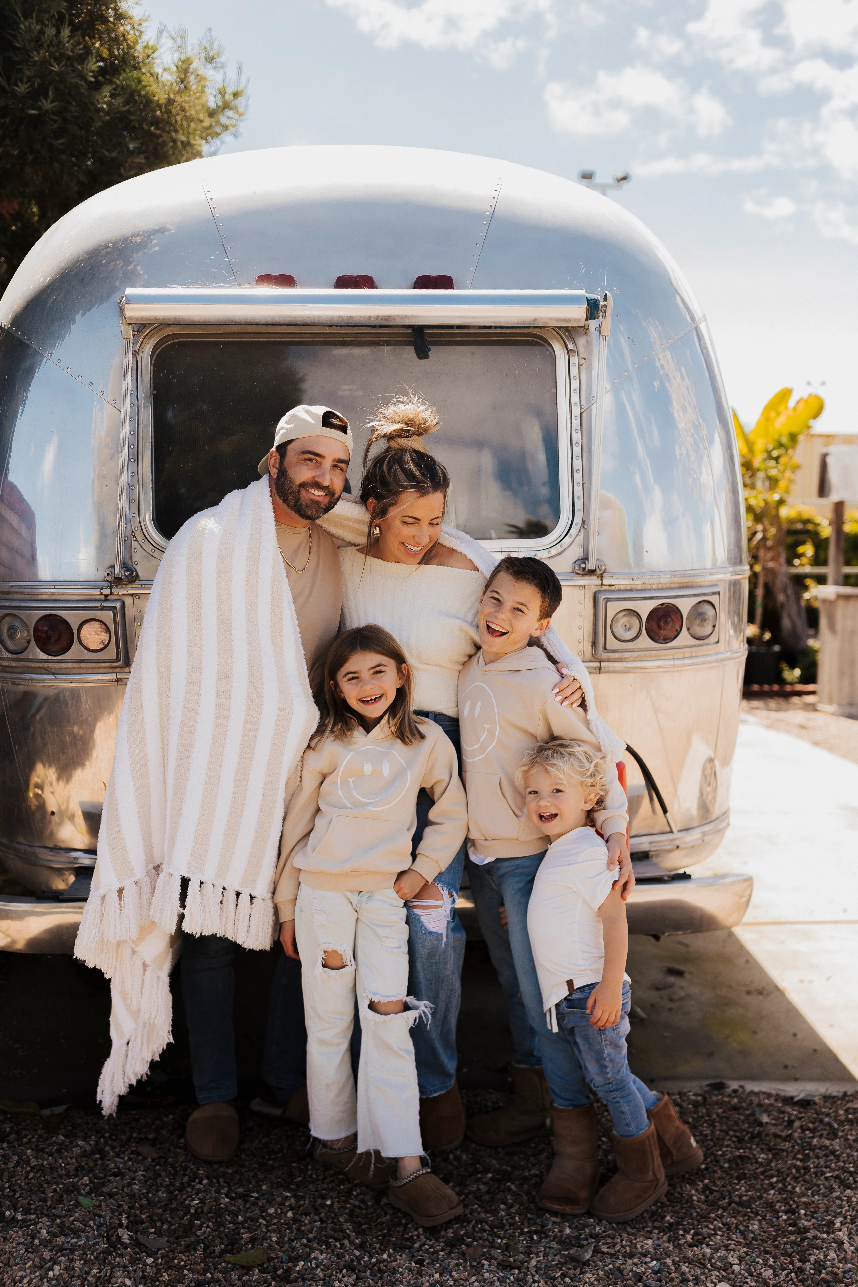 Beveled Stripe Blanket With Tassels | Shop Staykation