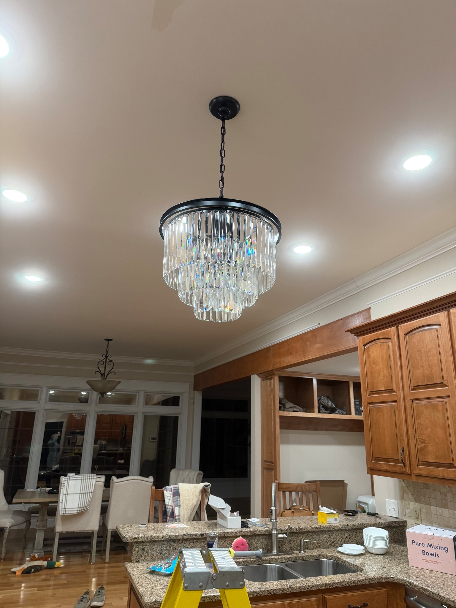 I bet y’all would have never guessed this chandelier is under $220!! It looks SO expensive! Our kitchen just got a MAJOR upgrade!

#LTKHome #LTKdayinmylife #LTKSaleAlert