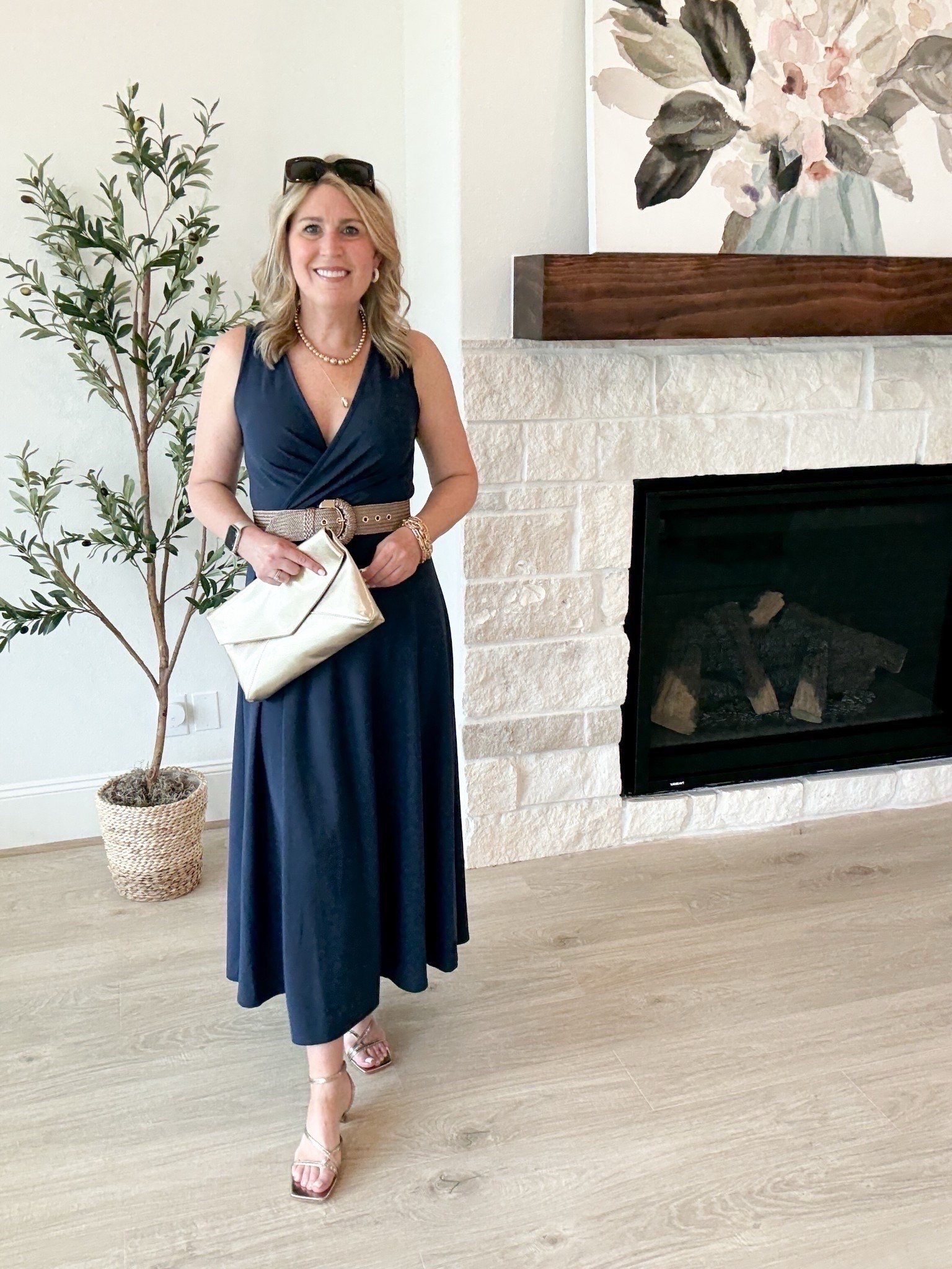 Faux wrap dress. This piece is SO comfy and versatile. ♥️ Fit and flare silhouette. Runs tts. Stretchy fabric. Doesn’t cling. I would add closure for cleavage control. (Safety pin or fashion tape.)  Love. 🫶

Follow my LTK @lululoves7 on the @shop.LTK app to view this post and get my exclusive app-only content!

#liketkit 
@shop.ltk
https://liketk.it/5miDO

#LTKStyleTip #LTKFindsUnder50 #LTKSaleAlert #LTKWedding #LTKParties #LTKBeauty #LTKItBag #LTKShoeCrush #LTKWorkwear #LTKSeasonal #LTKOver40