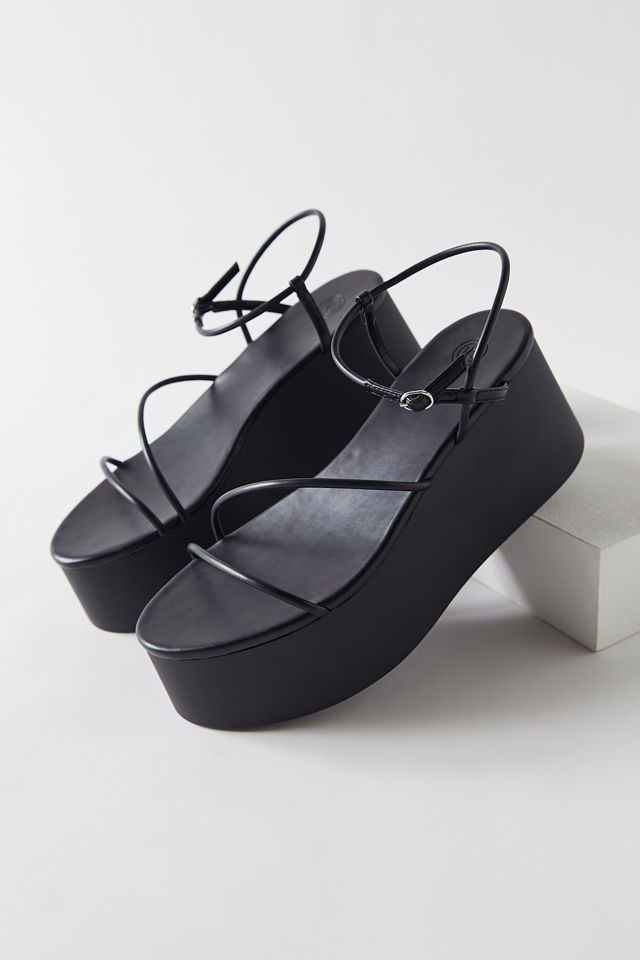UO Frankie Flatform Sandal | Urban Outfitters (US and RoW)