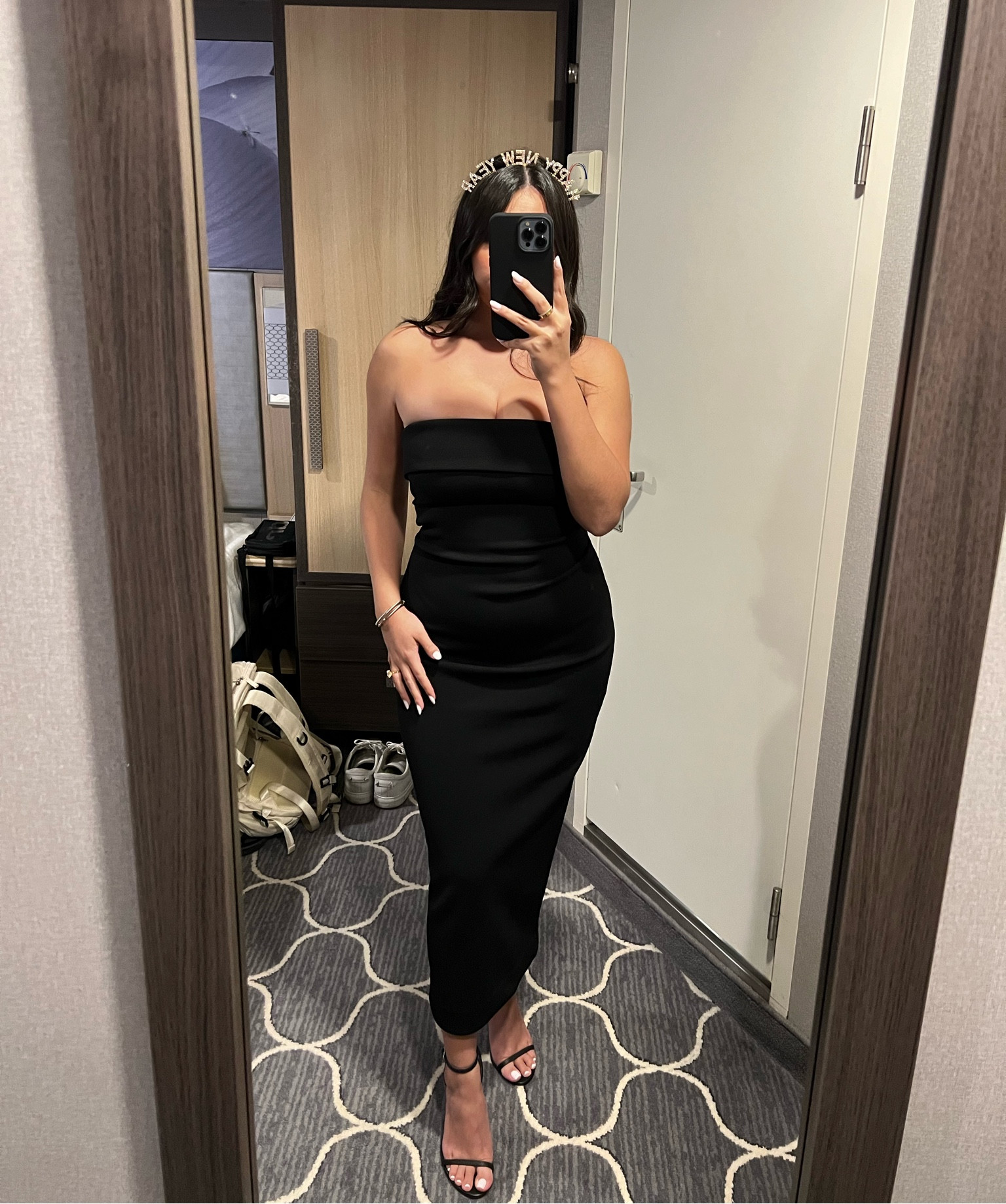 The most flattering black midi dress 🖤

#LTKSeasonal #LTKparties #LTKstyletip