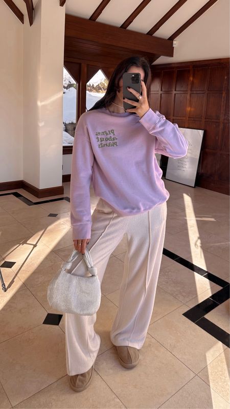 Casual spring outfits 

Lilac oversized sweatshirt : H&M wearing M 
Knitted trousers Urban Outfitters (linked similar )
Ugg Tasman Slippers in Sesame
Silver bag is Primark ✨

#LTKshoecrush #LTKstyletip #LTKeurope