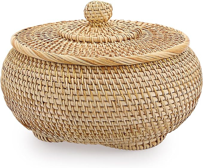 Hipiwe Round Rattan Basket Box with Lid Hand-Woven Wicker Basket Bin Tray Multi-Purpose Picnic Fo... | Amazon (US)