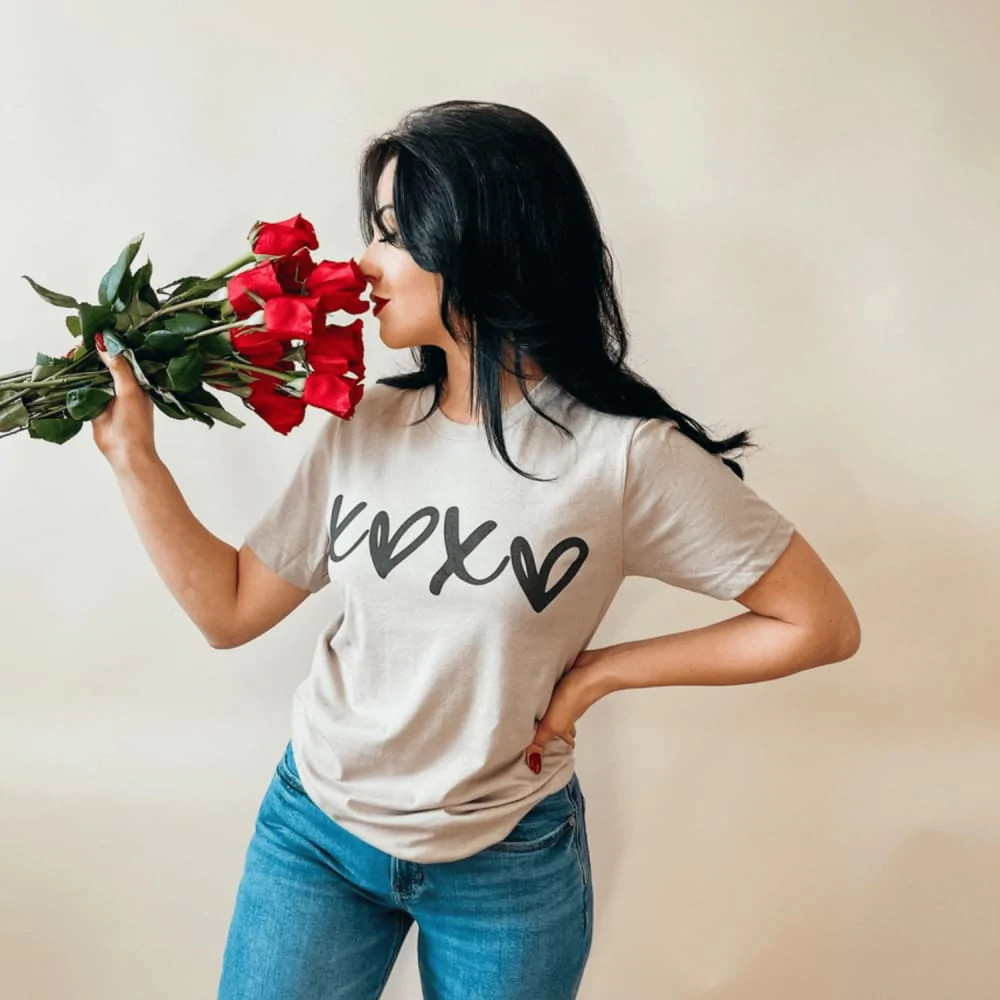 XOXO Tee | Mountain Moverz