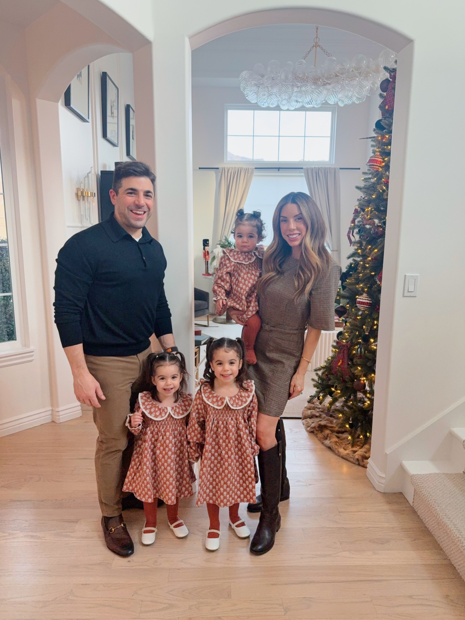 Holiday outfits 
Events
Party 
Date night
Social events 
Family photo

#LTKFindsUnder100 #LTKHoliday #LTKmomlife