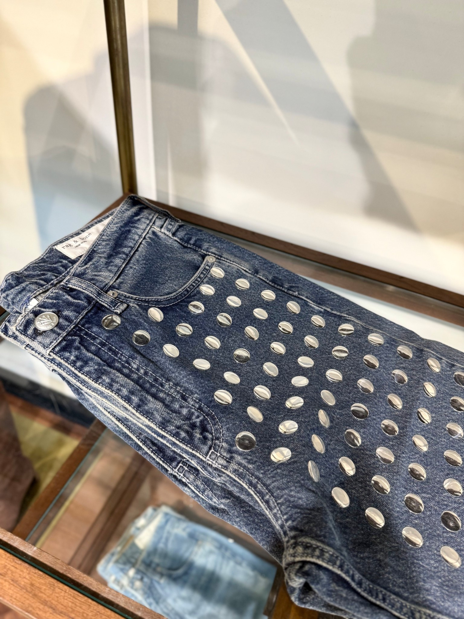 Embellished Jeans

Shiny jeans
Silver jeans
Statement pants
Statement outfit
Statement jeans
Rag and bone
Rag & bone
Fun jeans
Fun pants
High waisted jeans
Straight leg jeans

#LTKStyleTip