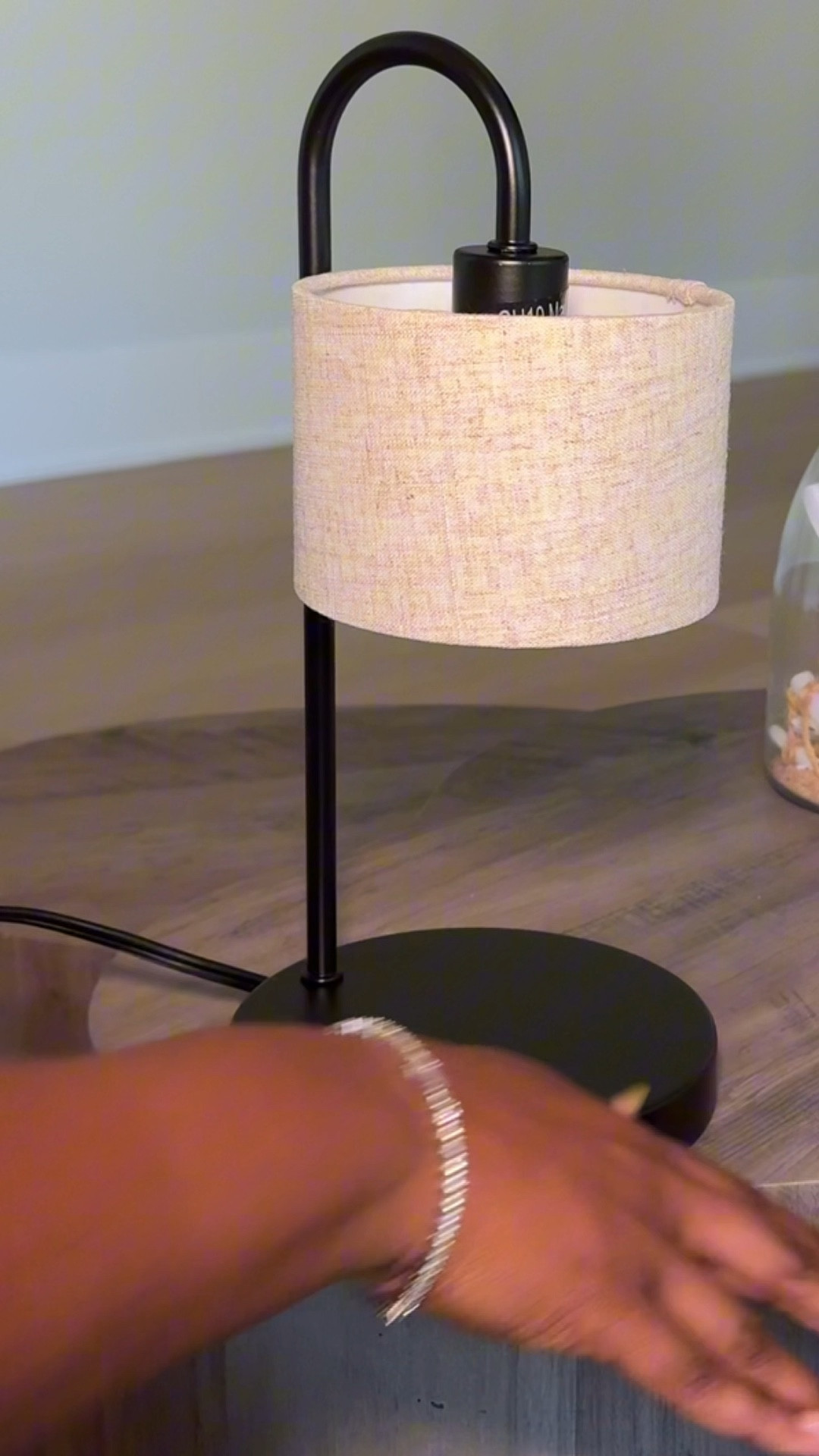 How to make your home smell good all day! 

#LTKCyberWeek #LTKVideo #LTKHome