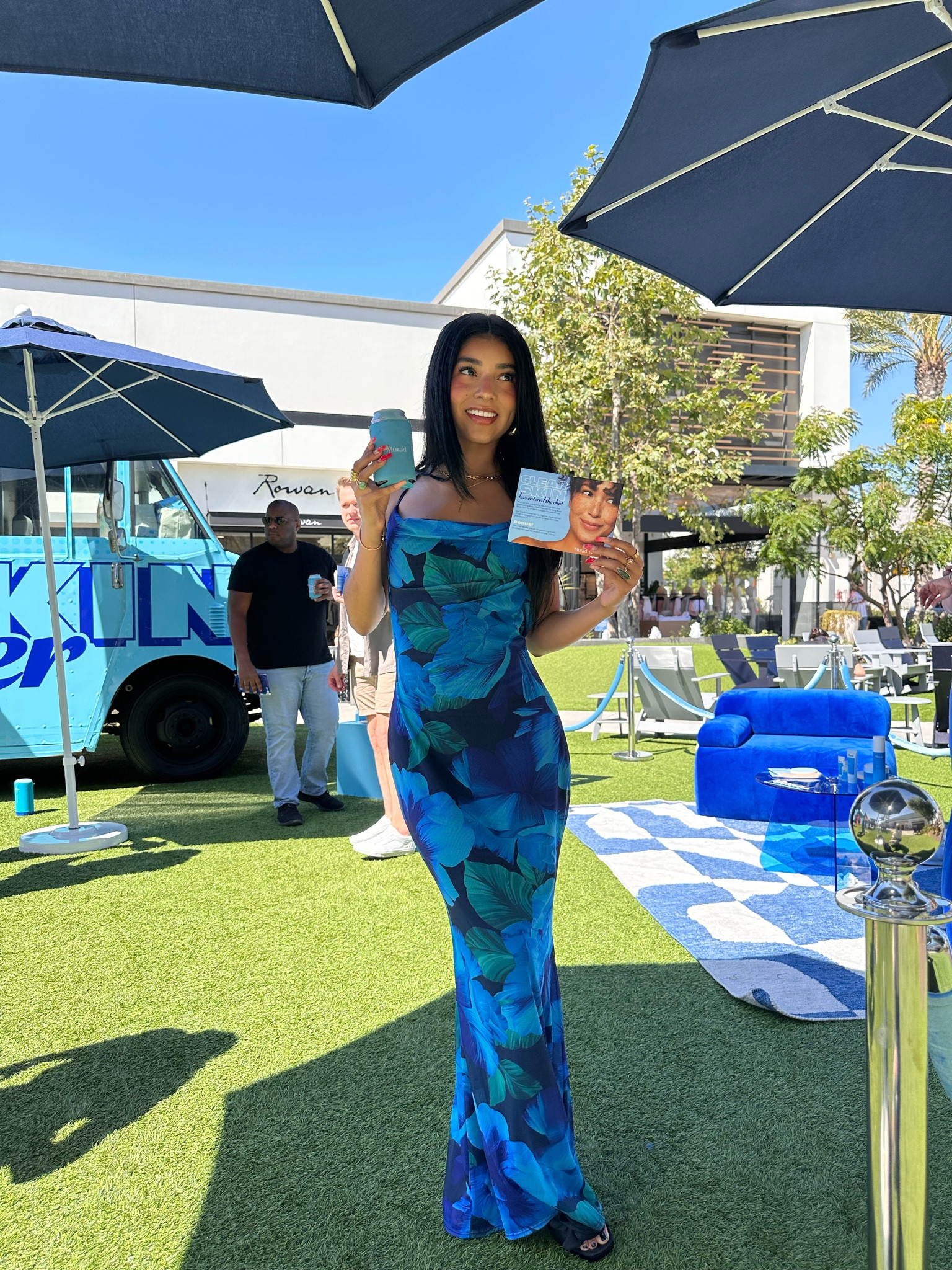 Open back, fitted and comfortable ✨