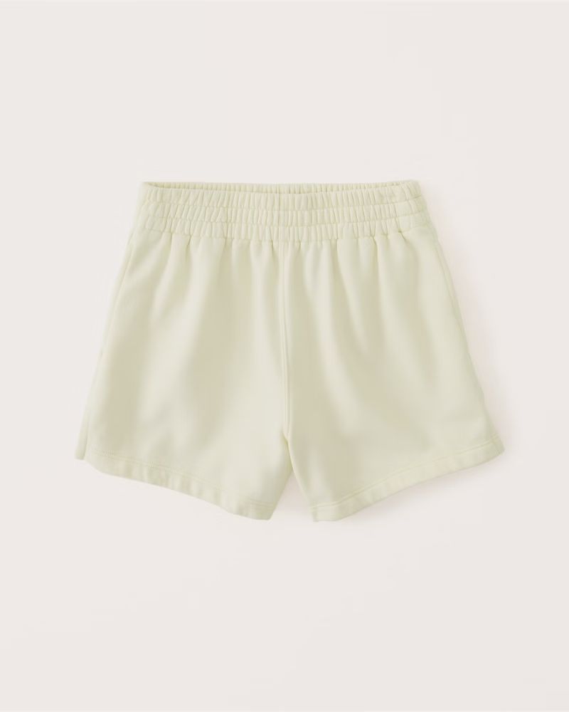 Sunday Shorts | Abercrombie & Fitch (US)