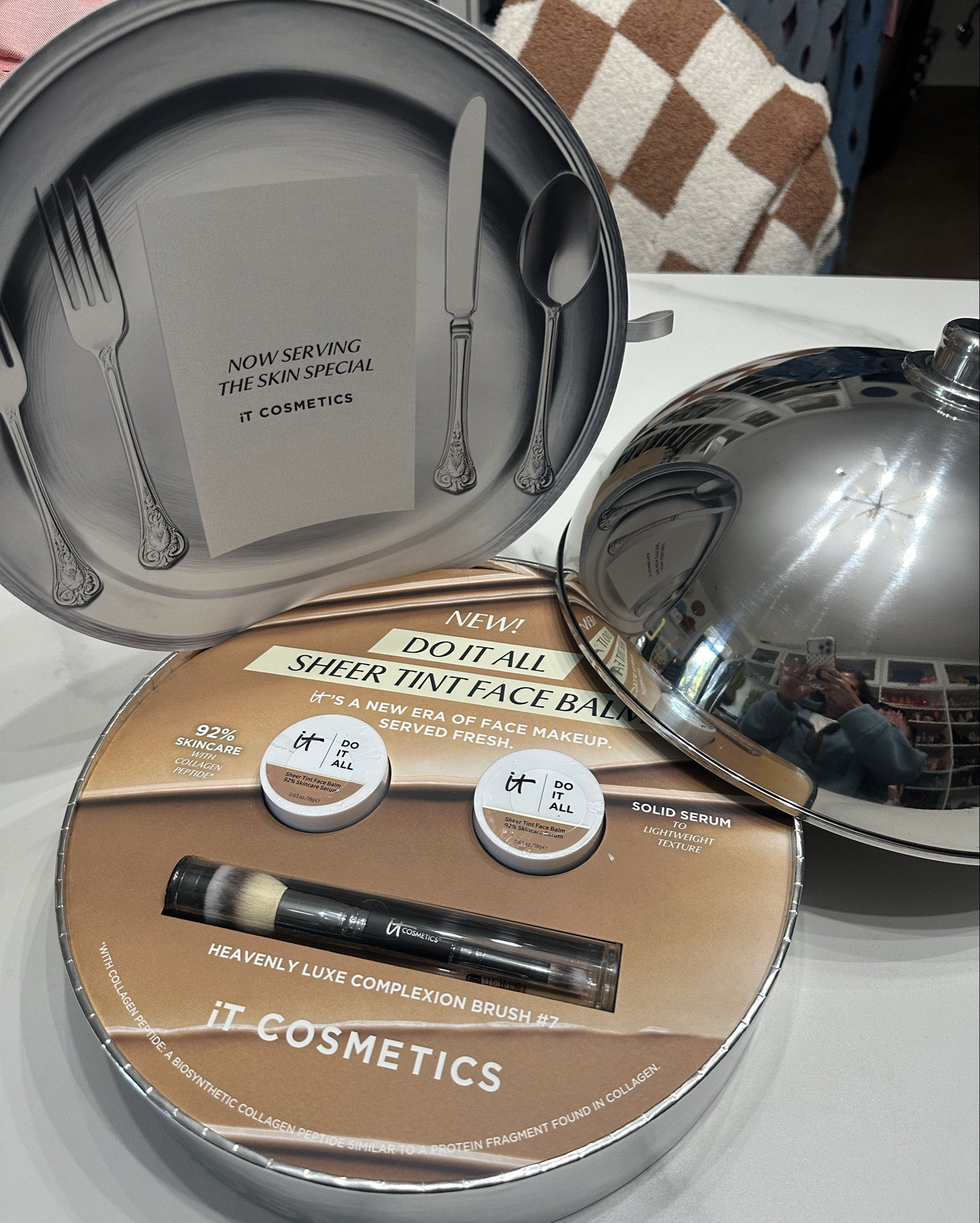 It Cosmetics serving up “do it all sheer tint face balm” and the amazing complexion perfection brush. 🤎

#LTKmorningroutine #LTKselfcare #LTKBeauty