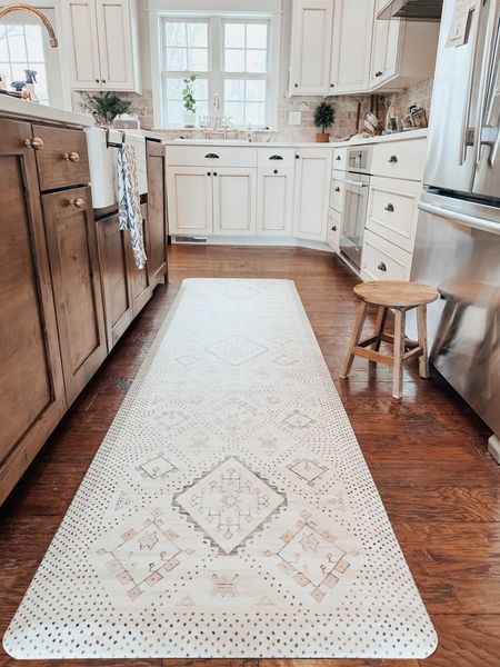 I’ve never enjoyed doing dishes until this rug came! ✌🏼 out back pain! 
Use my code: TIMBERNTWINE10 for 10% off!

#LTKhome