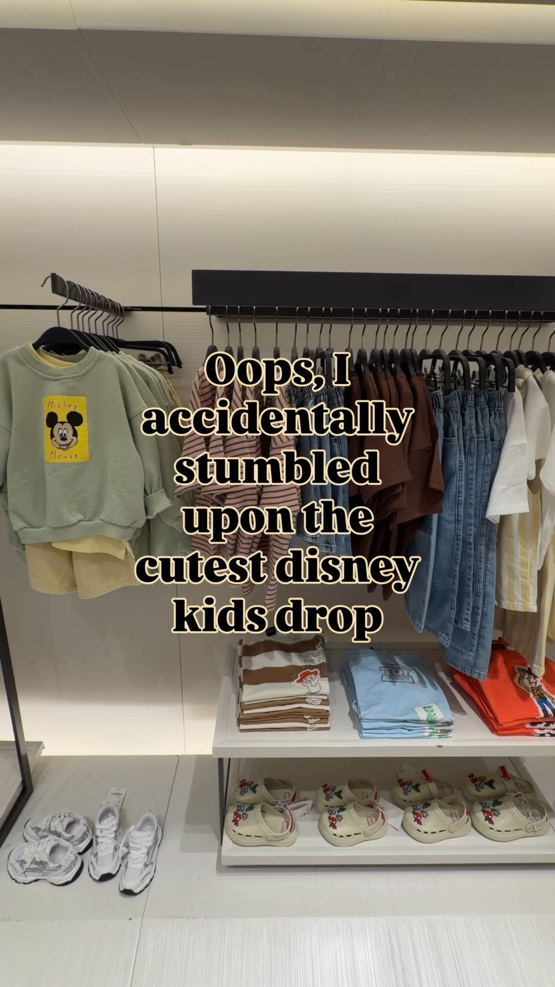 Are you kidding with these kids Disney finds!!!! So modern and cute!!

Disney finds
Disney outfits 
Disney outfit ideas
Disney kids outfit
Disney trip
Disney summer
Toy Story 
Toy Story 5