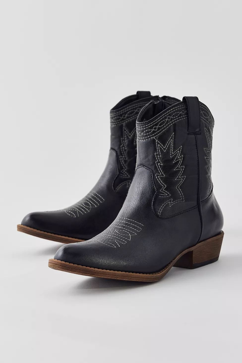 Matisse Footwear Pistol Cowboy Boot | Urban Outfitters (US and RoW)