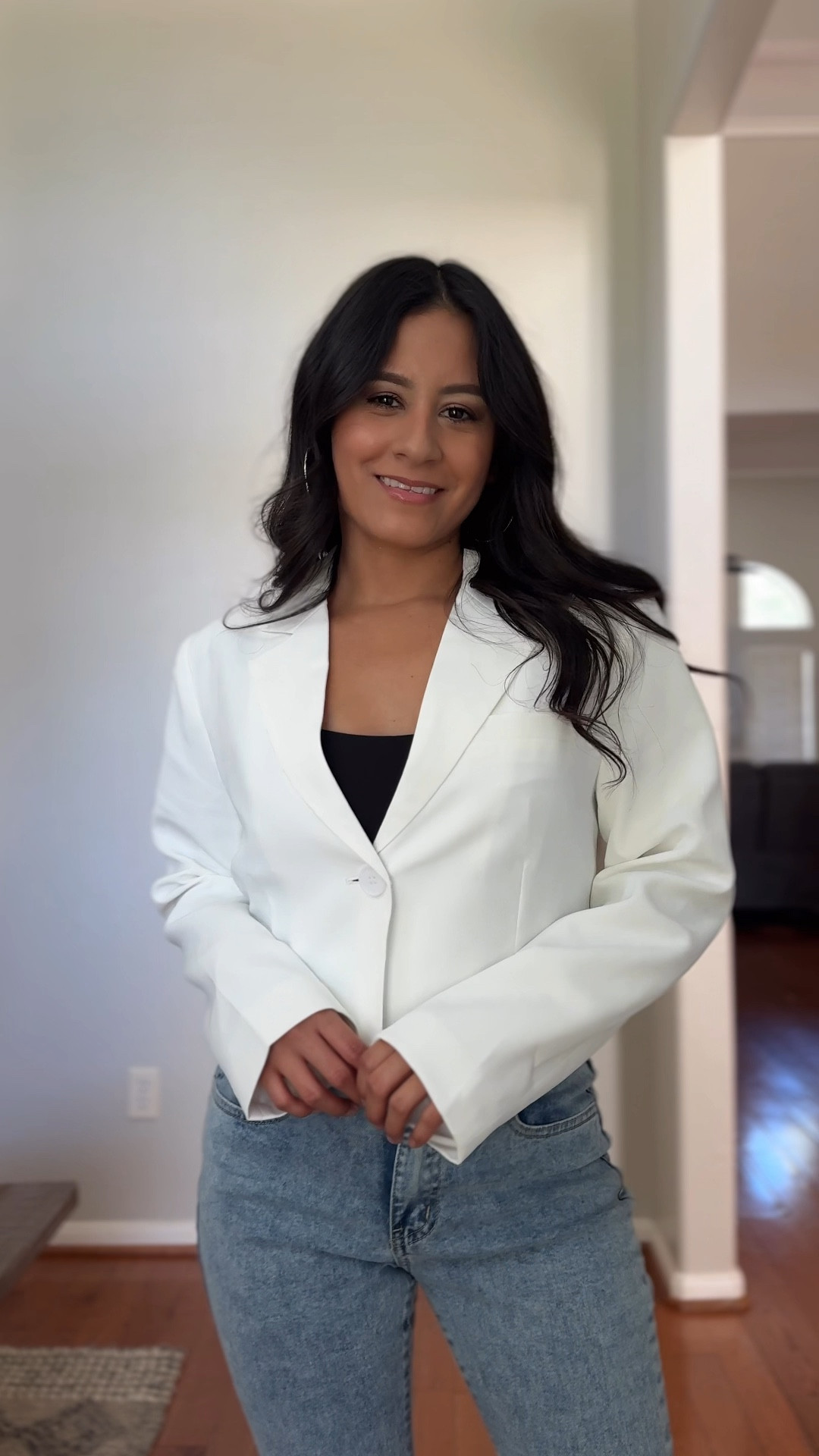 |AD| Black Friday Deal! ⬇️
.
Cropped Blazer ✨
.
This blazer is on sale now for 30% off plus you can clip an additional 40% off coupon for a limited time! 🔗 in stories! 🫶
.
Love this blazer, you can dress it up or down and it’s available in different colors! I am wearing size small for reference. 
@dokotoo_official 
.
Active Tank top✨
@colorfulkoala 
Code: Yudith10
-They are having a 30% off sitewide sale till December 2! Love all their athletic wear! 🫶
. 
🛍️To shop my outfits 🛍️
.
✨Download the @shop.ltk app and follow my shop @yudithcpzo to see all outfit details! 
.
✨Shop my Amazon Storefront/LTK link in bio or comment links on this post and I’ll send you DM! 
——————————————————
#amazonfinds #amazonfashion #casualstyle #fallstyle #falloutfit #fallfashion #fallvibes #blazer #cropped #blazerstyle #croppedblazer #blackfriday #blackfridaysale #denimshirt  #explore #vestsuit #whiteblazer #dokotoo #dokotoofashion #dokotoogirls