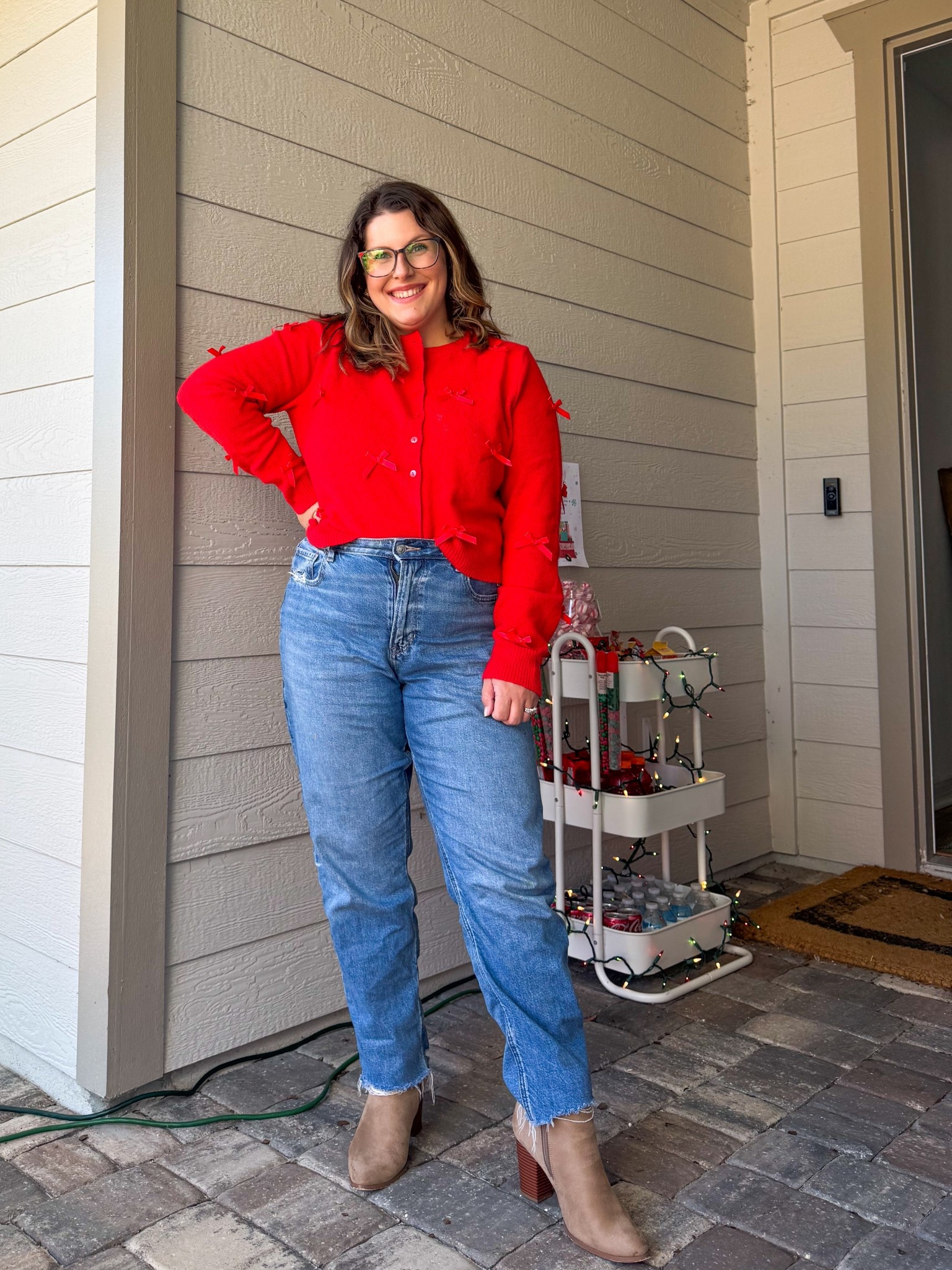 SUNDAY OOTD ❤️✨

SO many compliments on this red bow sweater 🥹 it’s on sale for cyber Monday too + so are the mom jeans!!! 

Target finds, target style, target deals, cyber Monday deals, mom style, mom ootd, mom outfit, mom looks, bow sweater, mom jeans, church outfit



#LTKCyberWeek #LTKPetite #LTKootd
