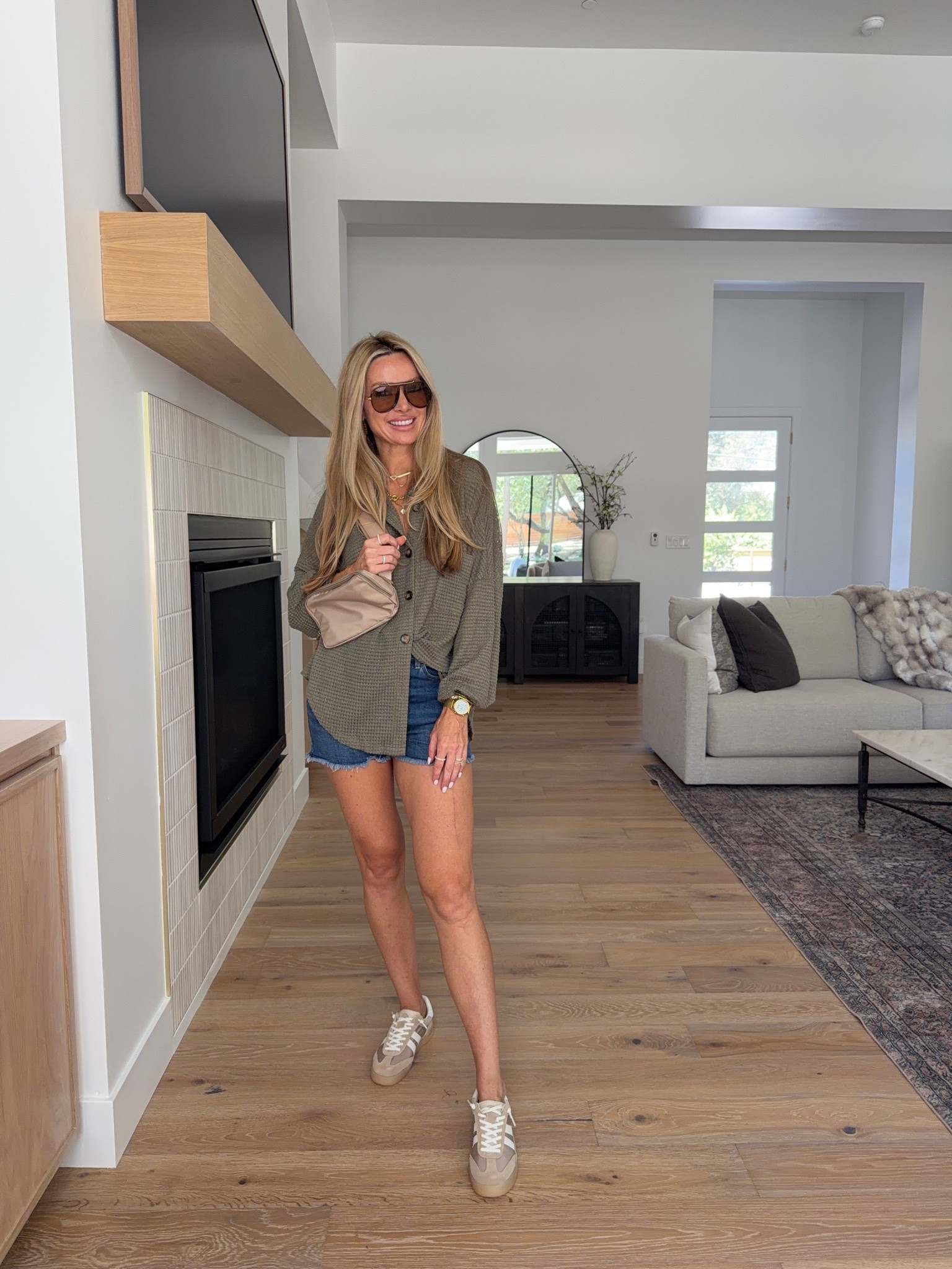 Amazon outfits in my favorite color for transitioning into fall. 💚

These are the Amazon finds I’ve been reaching for lately because they’re effortless, versatile, and perfect for those in-between seasons. Plus, there are a few American Eagle-inspired finds that are so good.

Tell me your favorite look below! 👇

#amazonfashion #amazonfinds #falloutfits #affordablestyle