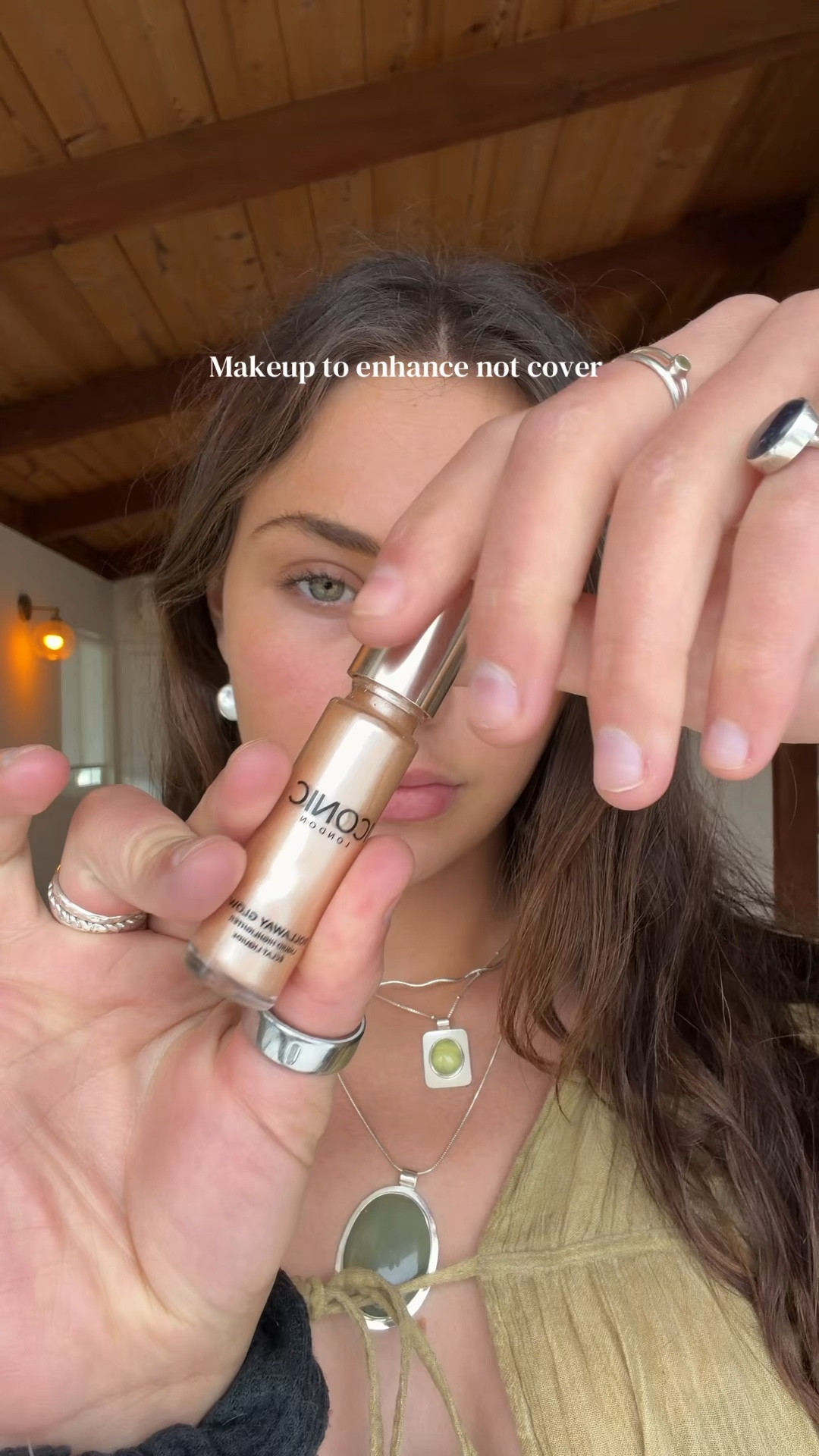 Glowy makeup of the day✨
-
-
#grwm#glowymakeup

#LTKBeauty #LTKgrwm