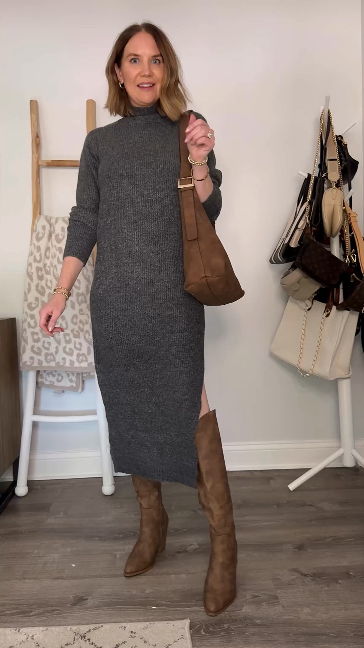 🎯ATTN SHOPPERS! @target is having a huge fall sale this week and I found some really cute things!

Sweater dress xsmall
Tall. Boots TTS
Target haul, fall outfit, Target style, elevated casual style, what to wear, how to style, sweater dress, cargo pants, lady cardigan, grey jeans, leopard coat, faux fur, over 40 fashion, fall family photos


#LTKVideo #LTKOver40 #LTKSeasonal