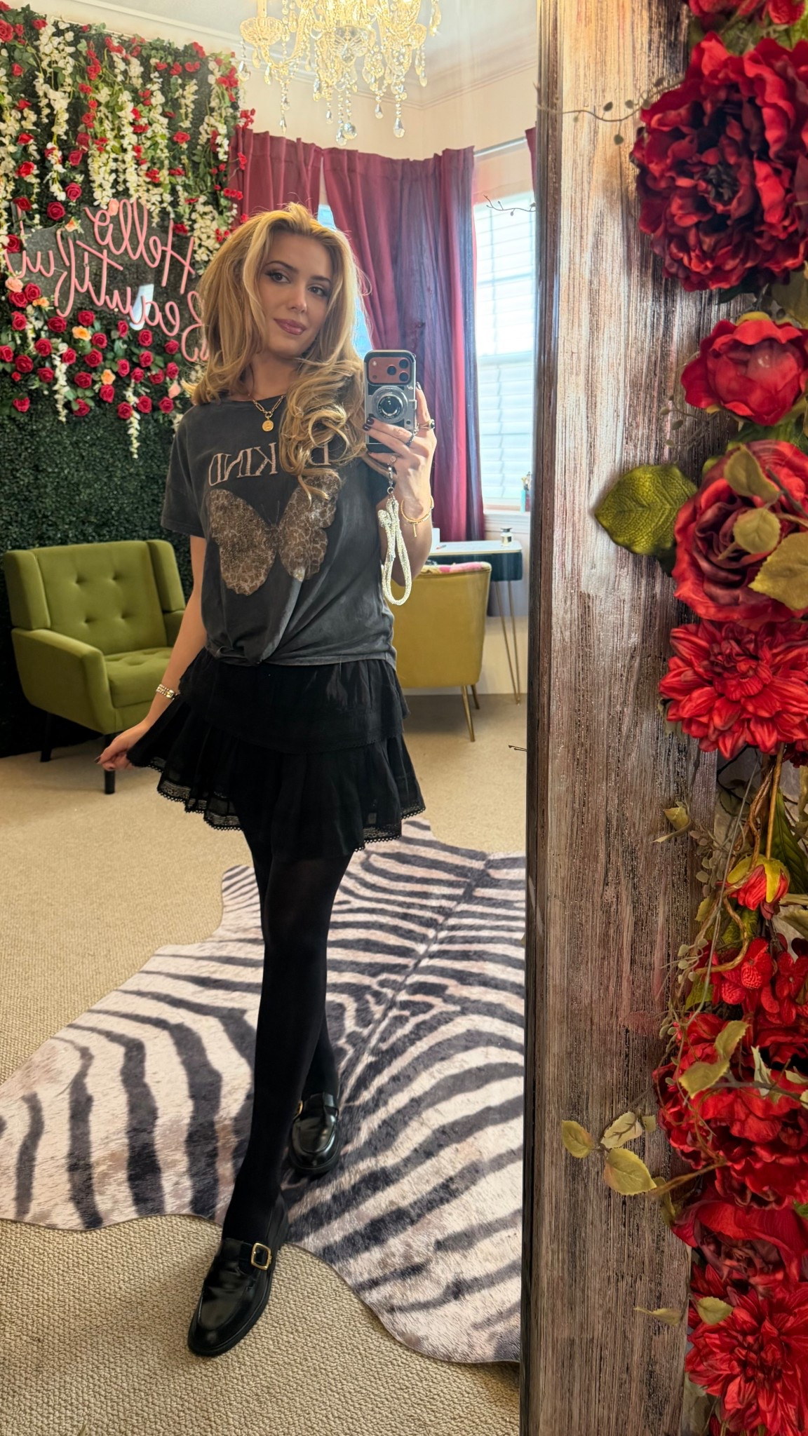 Outfit of the day🖤 

#LTKHoliday #LTKootd #LTKCyberWeek