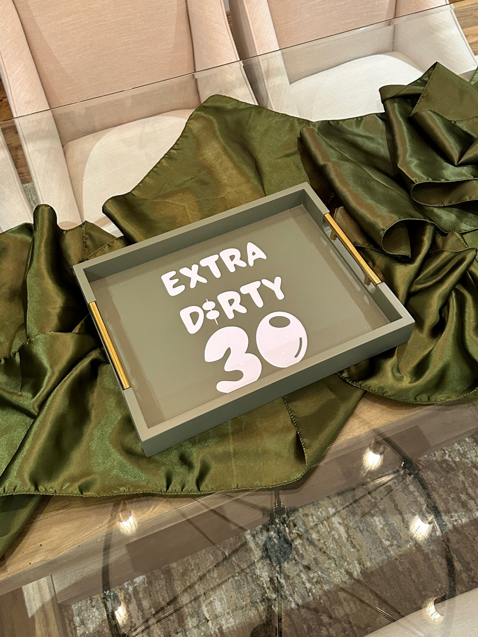 Bring your dirty 30th birthday to life! 🫒💚🍸