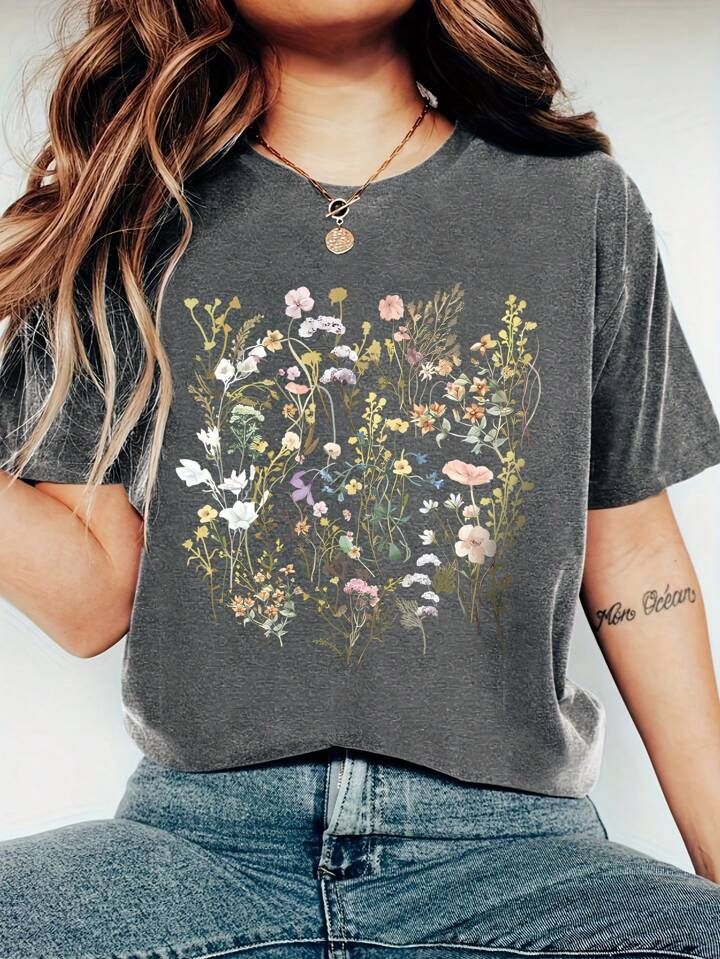 SHEIN LUNE Plus Size Summer Casual Flower Printed Short Sleeve T-Shirt | SHEIN
