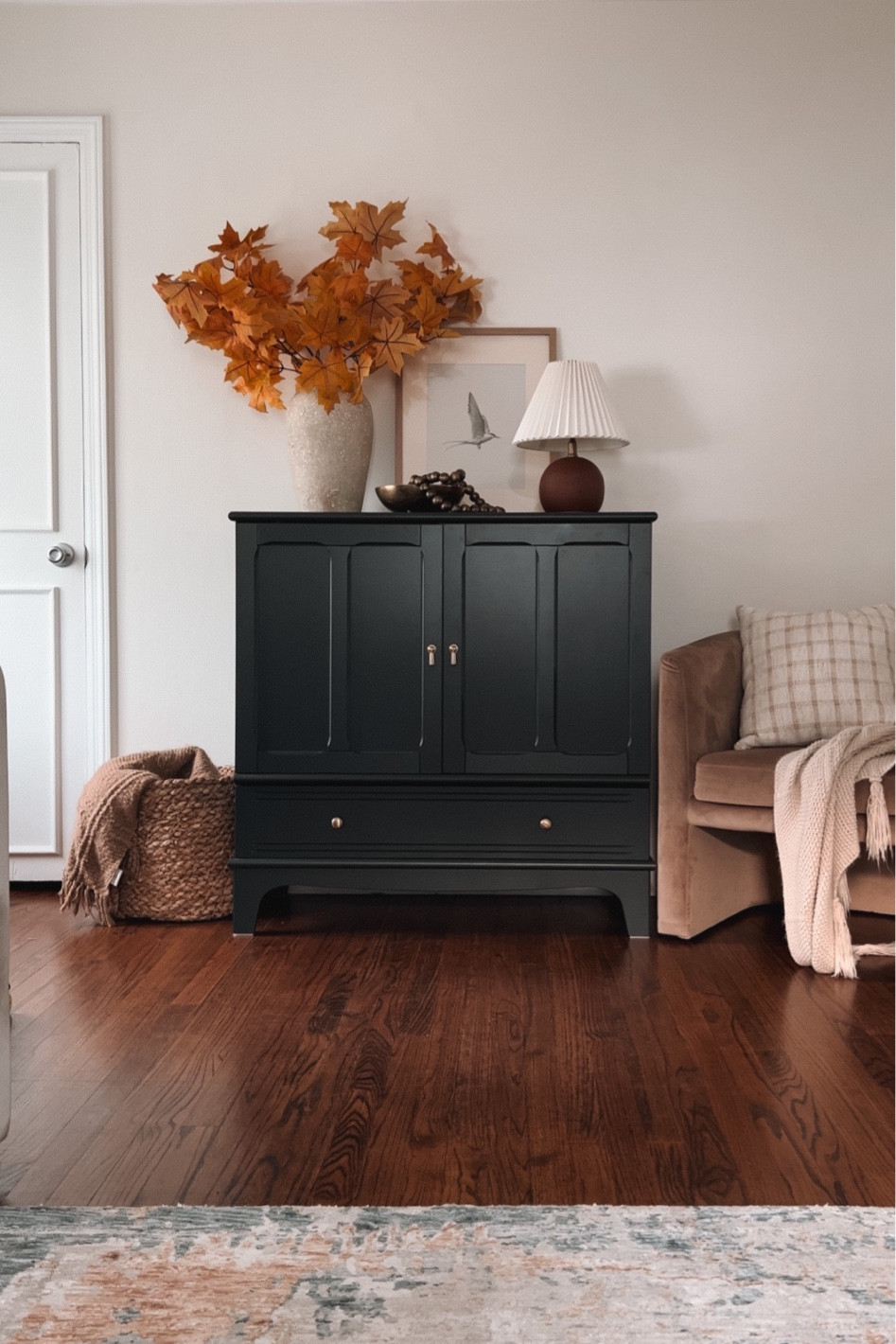 Entryway fall decor

#LTKhome #LTKSeasonal #LTKFind