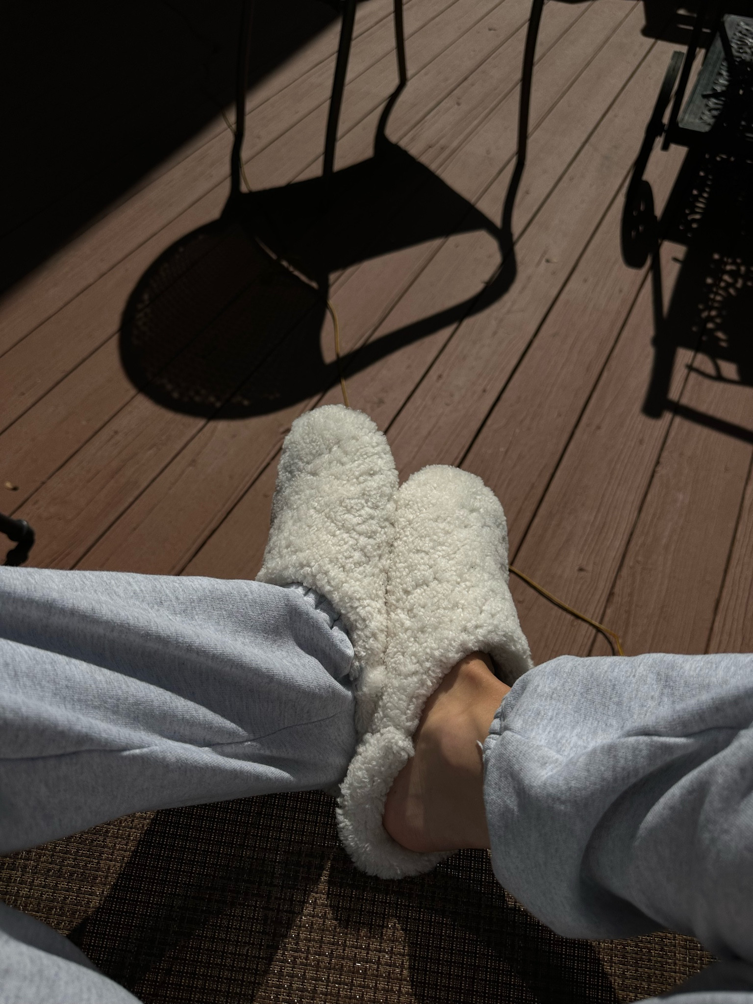 Best slippers !! ☁️☕️🤍 

#LTKGiftGuide #LTKSeasonal #LTKshoecrush