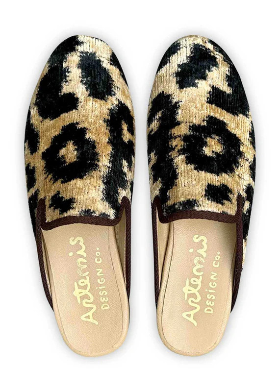 Women's Clementine Velvet Slippers | Artemis Design Co.