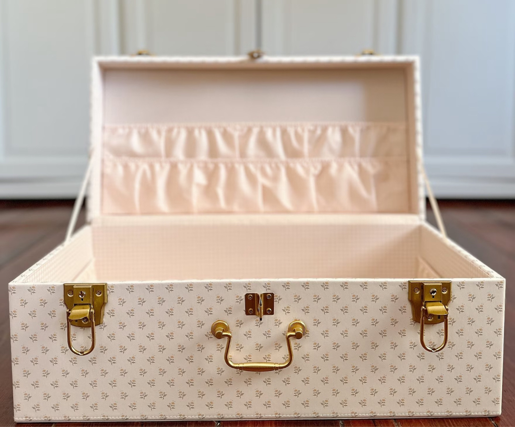 Timeless keepsake trunk - perfect for baby shower gifts, wedding gifts or just for yourself. 

#LTKBaby #LTKMostLoved