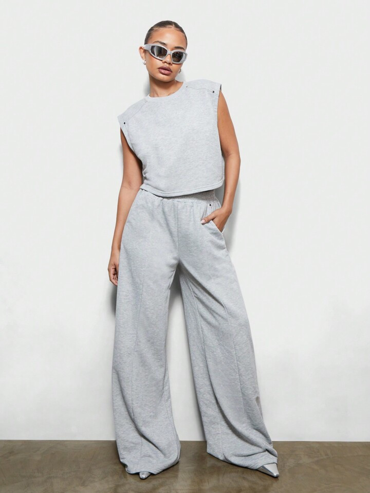 SUMWON WOMEN WOMEN Boxy Crop Tank Top And Baggy Spit Sweatpants 2 Piece Set | SHEIN