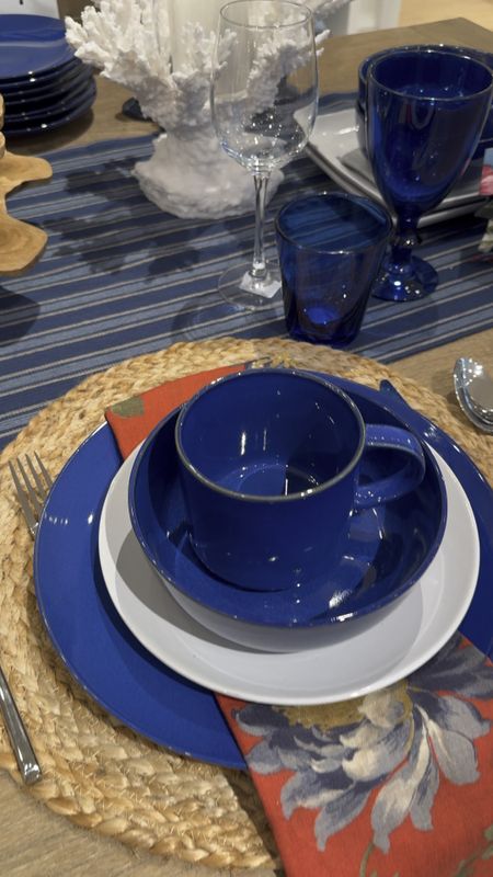 Place setting, table top decor, home decor, red white and blue dinnerware 

#LTKSeasonal #LTKHome #LTKVideo